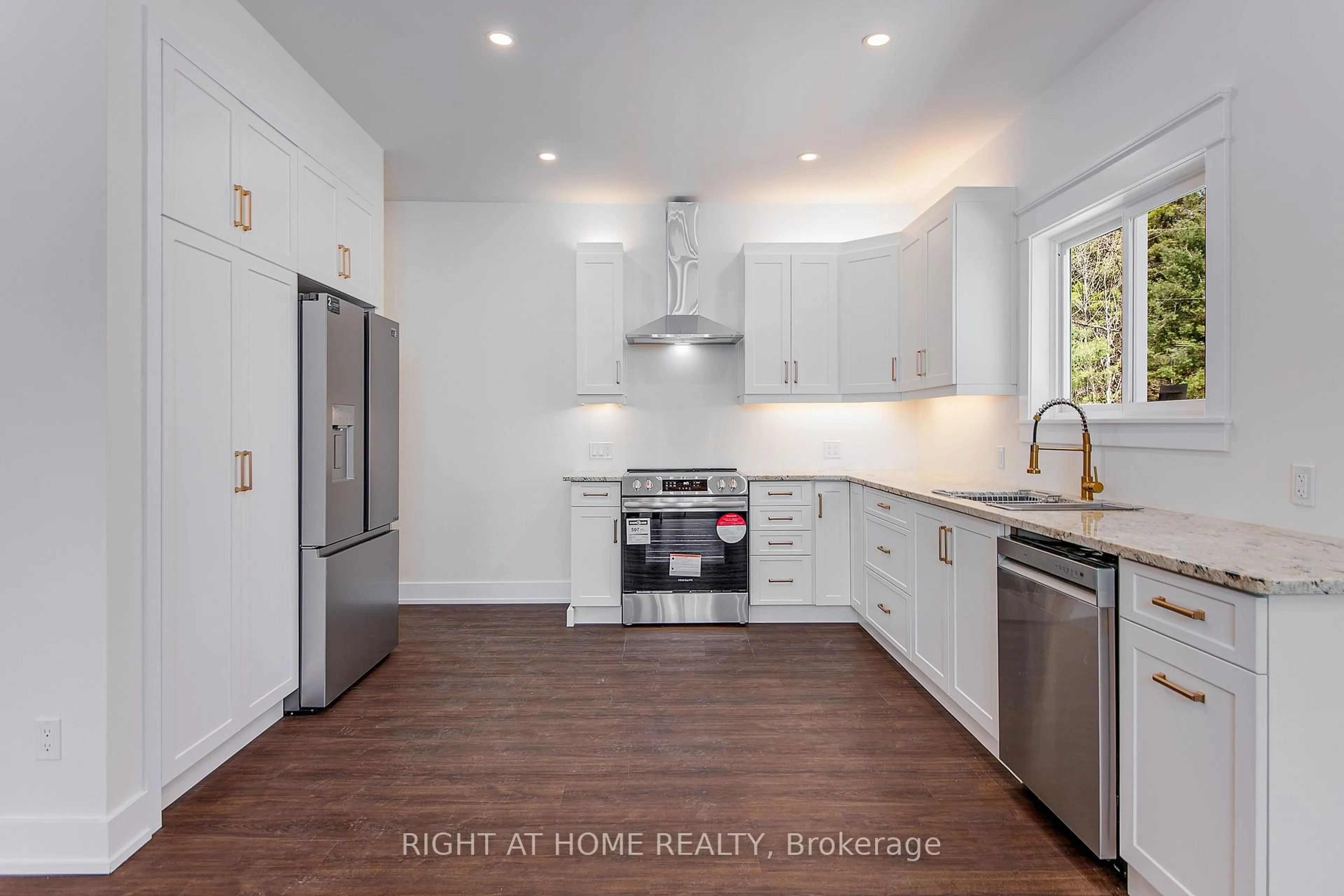 Open concept kitchen, unknown for 26 MCLEISH Dr, Kawartha Lakes Ontario L0K 1W0