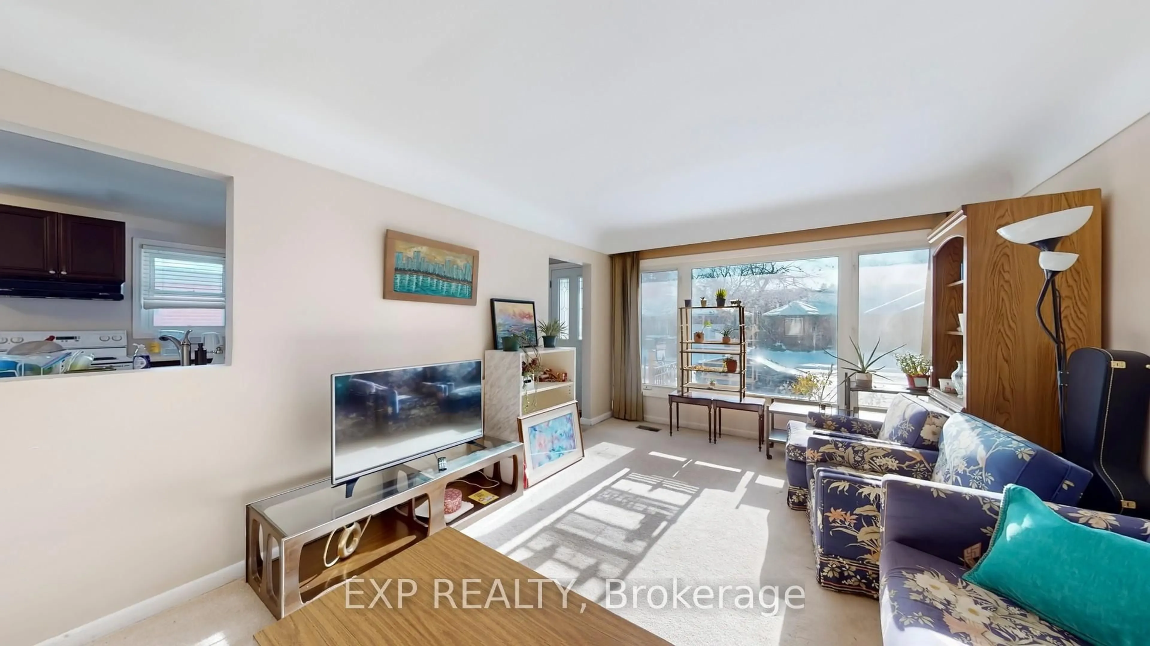 Living room with furniture, unknown for 26 Ramsey Cres, Hamilton Ontario L8S 2N2