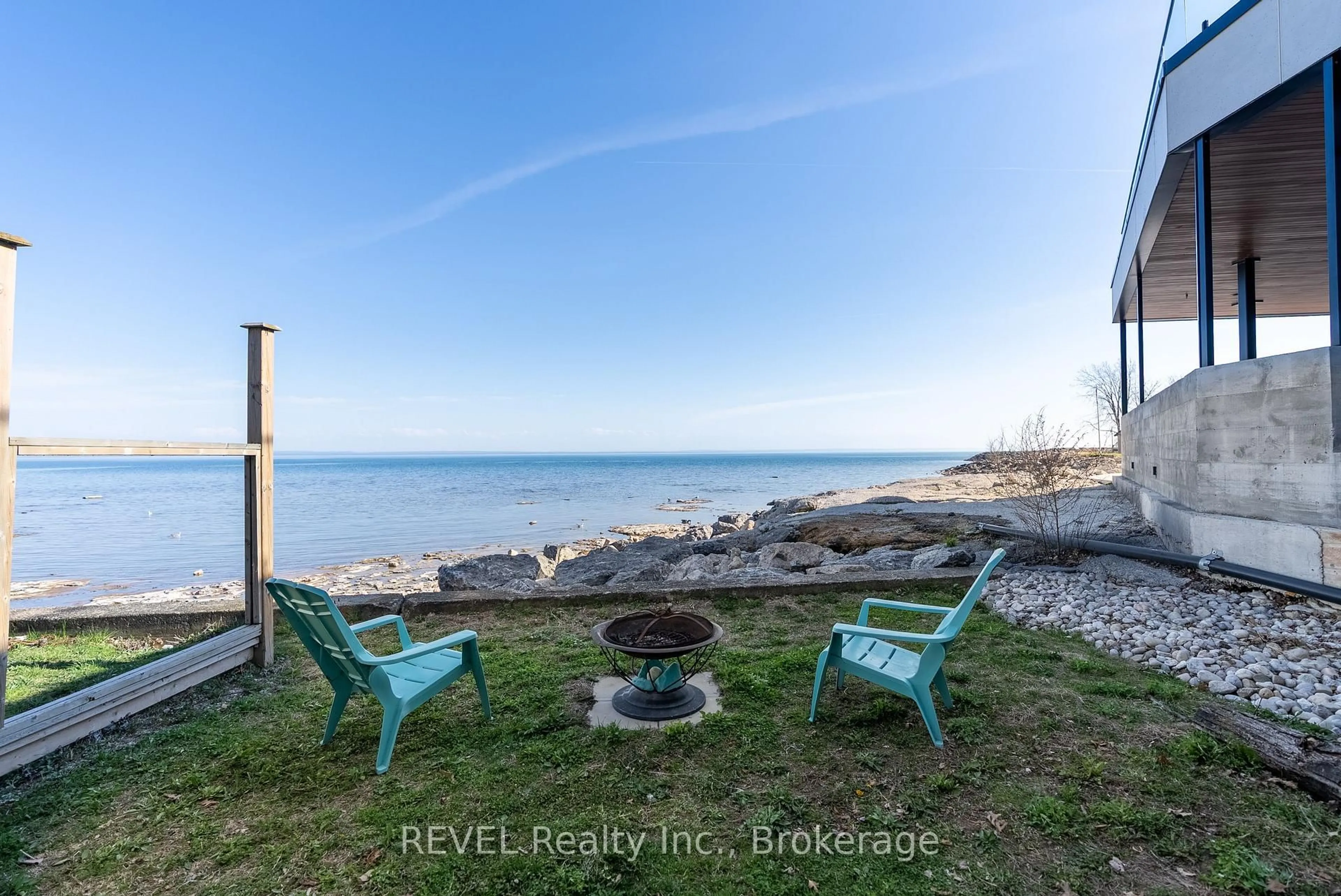 Patio, water/lake/river/ocean view for 3819 Terrace Lane, Fort Erie Ontario L0S 1B0