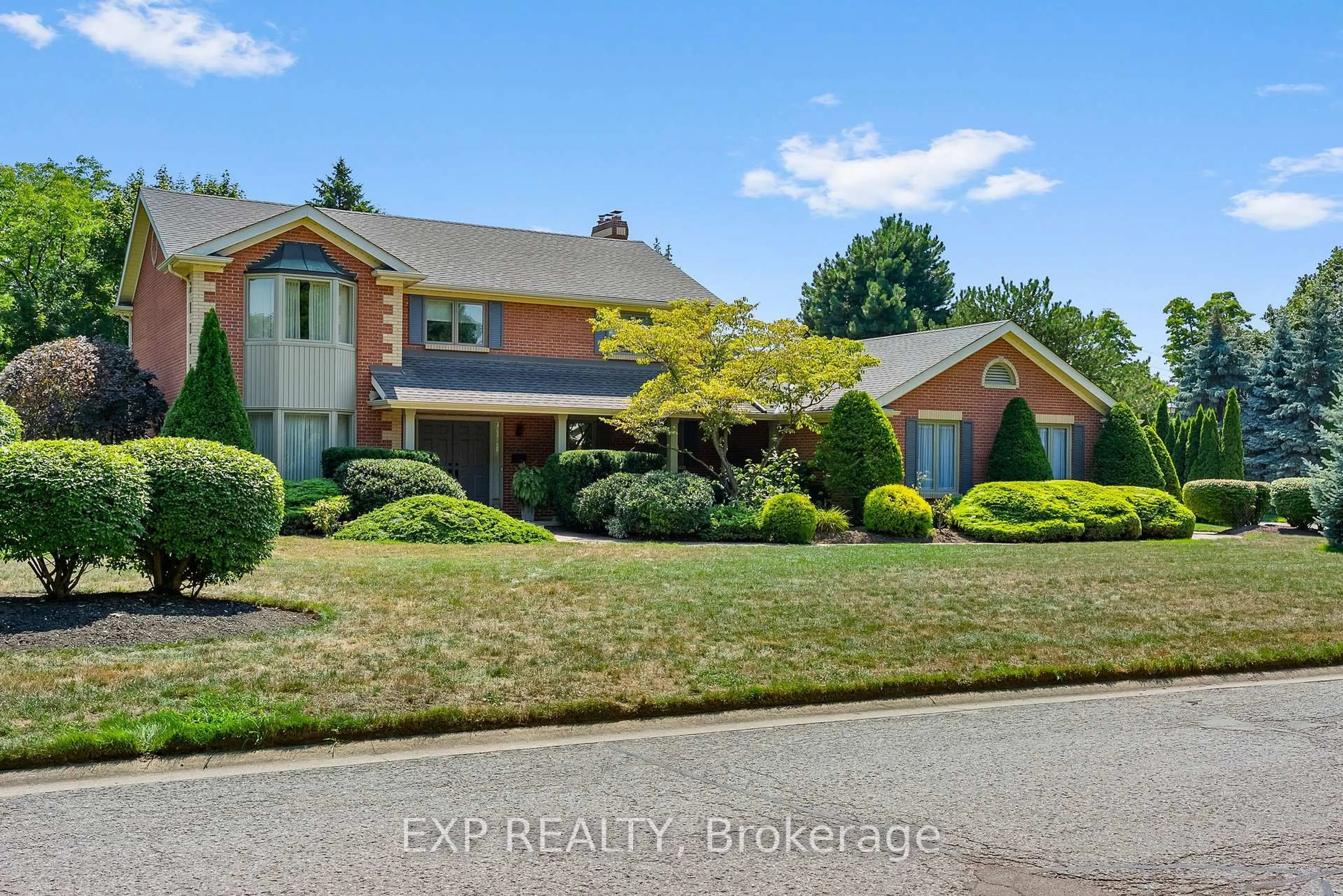 Home with brick exterior material, street for 6748 January Dr, Niagara Falls Ontario L2J 4J4