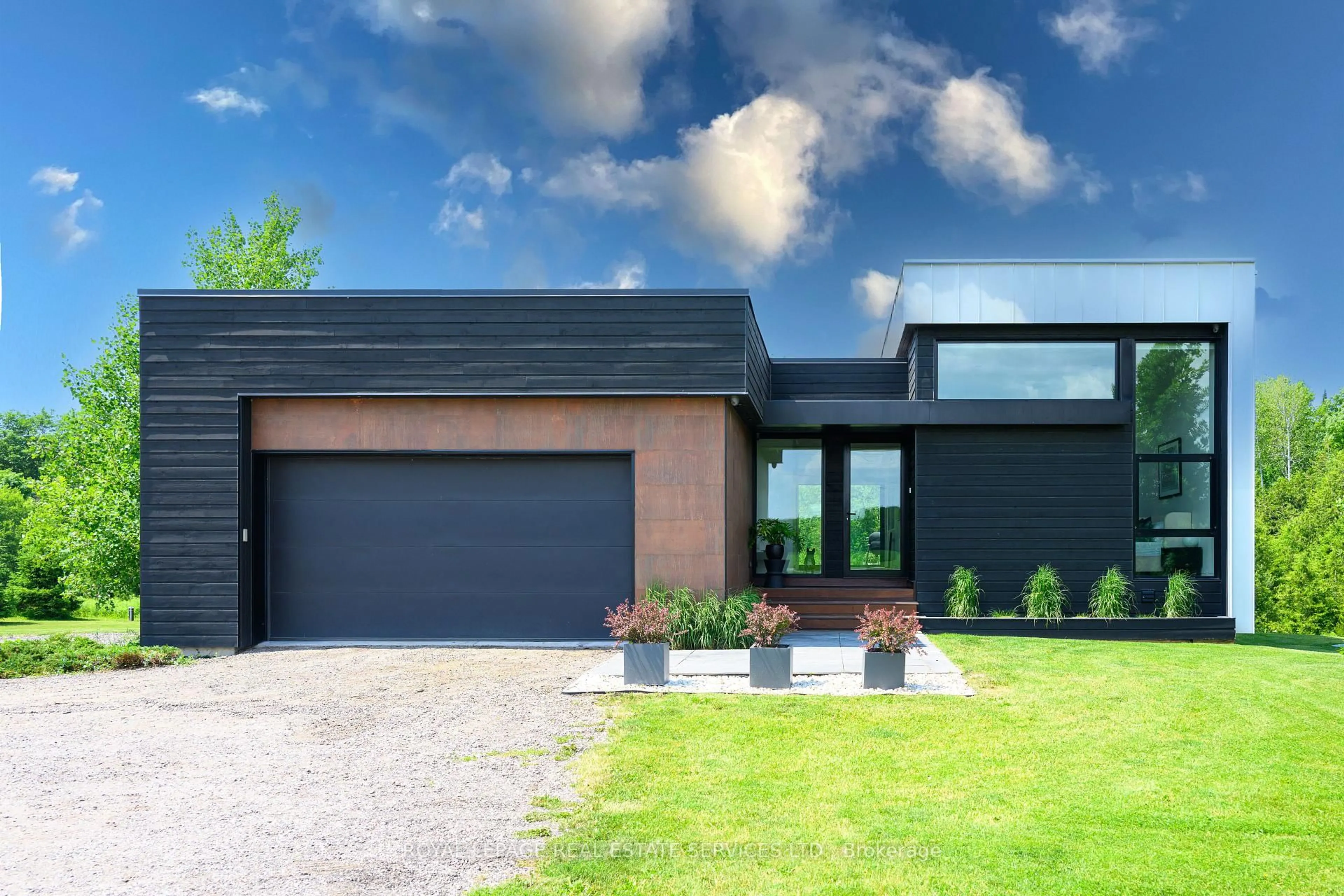 Home with brick exterior material, street for 5542 Winston Churchill Blvd, Erin Ontario N0B 1T0