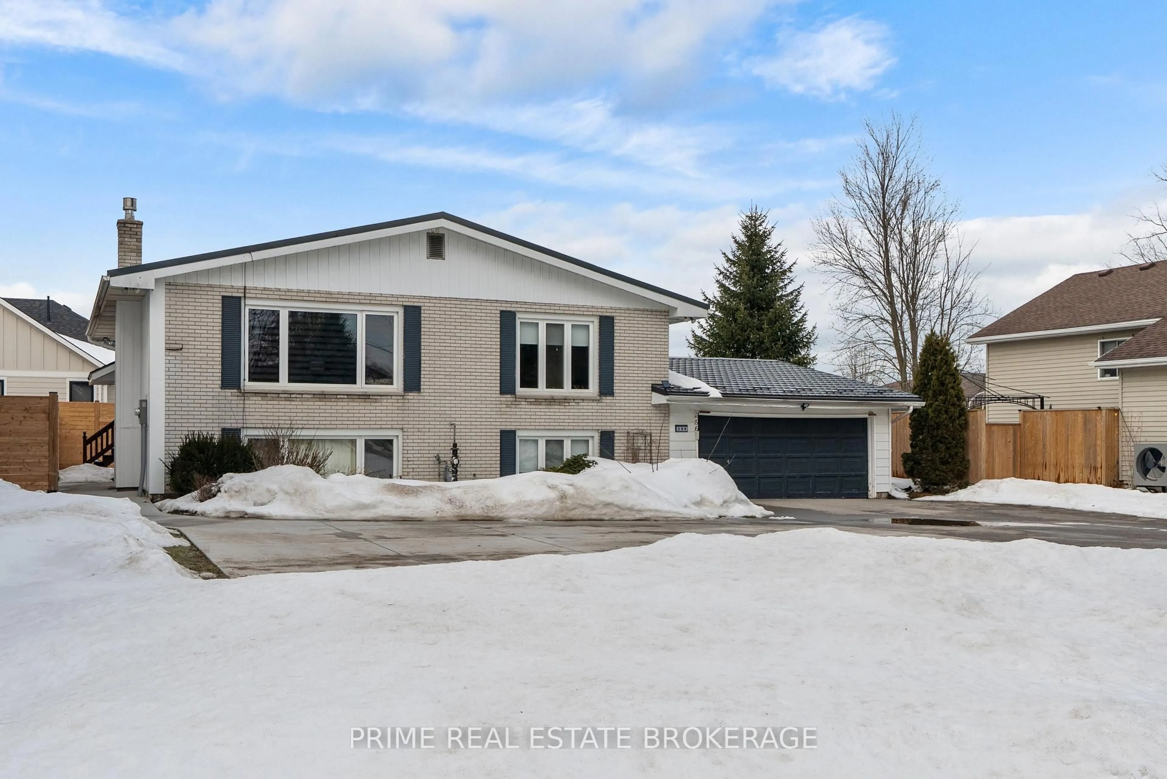 Unknown for 296 Huron St, South Huron Ontario N0M 1S2