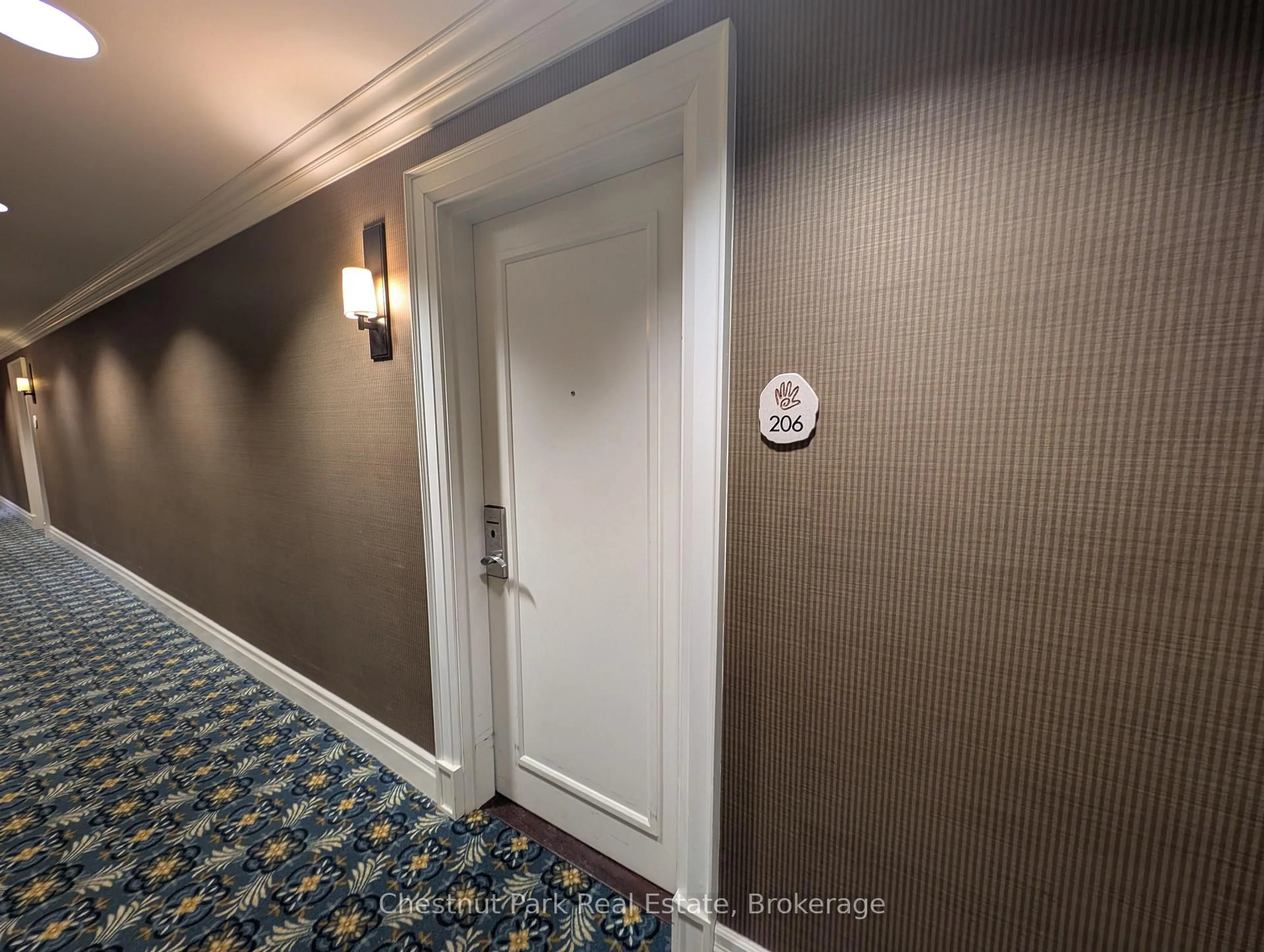 Indoor foyer for 1869 Muskoka 118 Rd #E206B1, Muskoka Lakes Ontario P1L 1W8