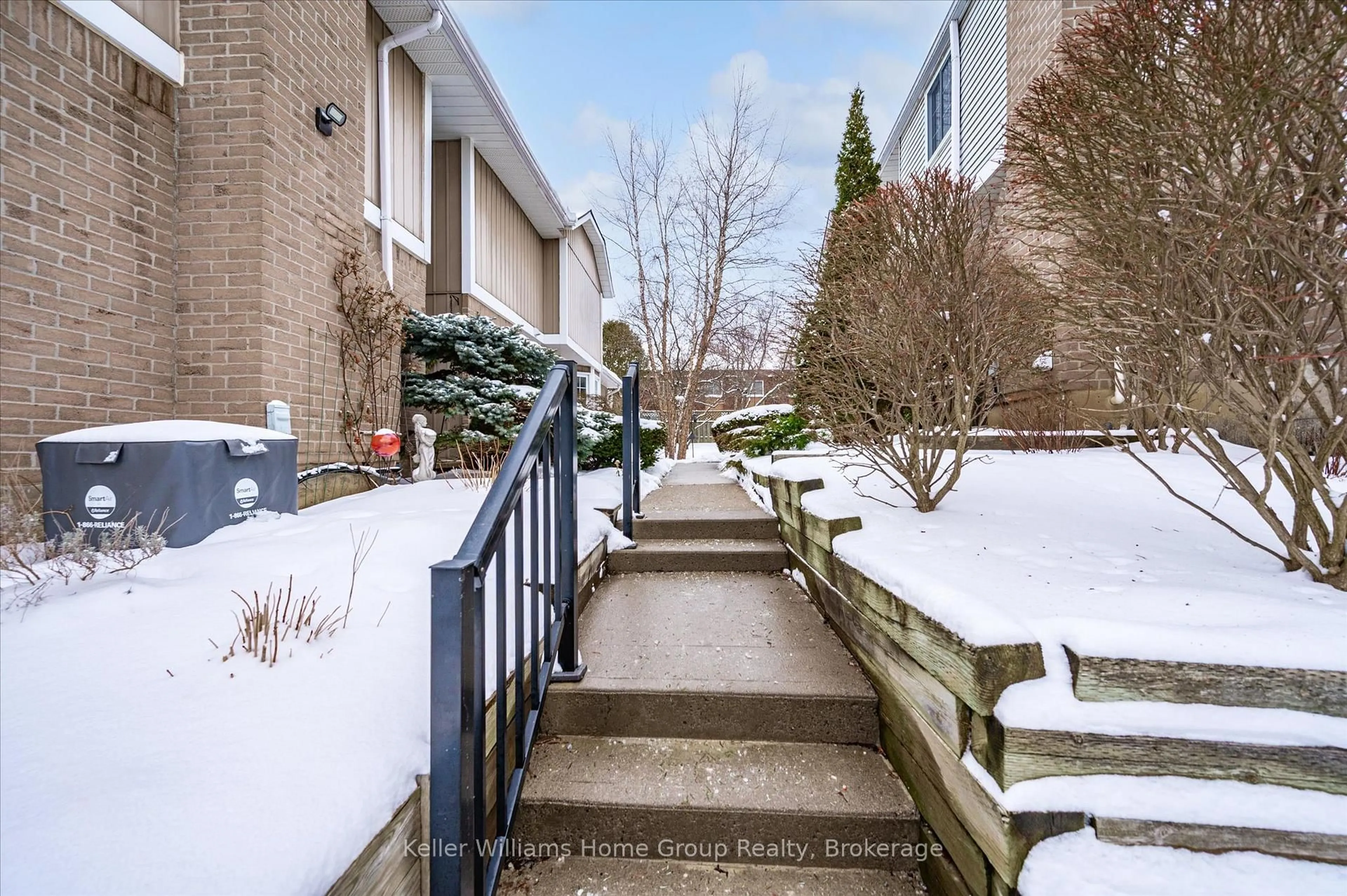 Patio, street for 106 Woodlawn Rd #4, Guelph Ontario N1E 1B7