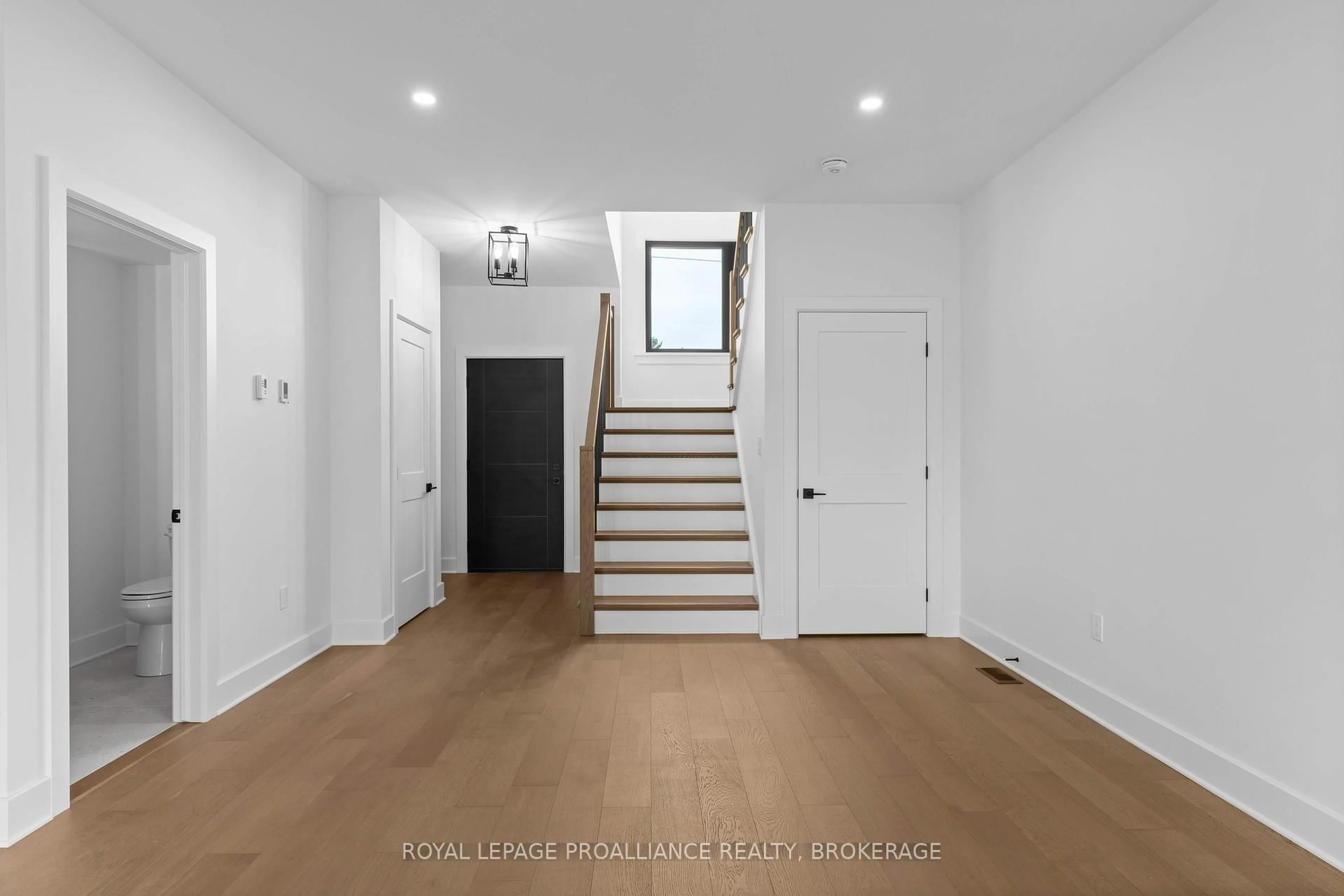 Indoor entryway for 2 Park Cres, Loyalist Ontario K7N 0C2