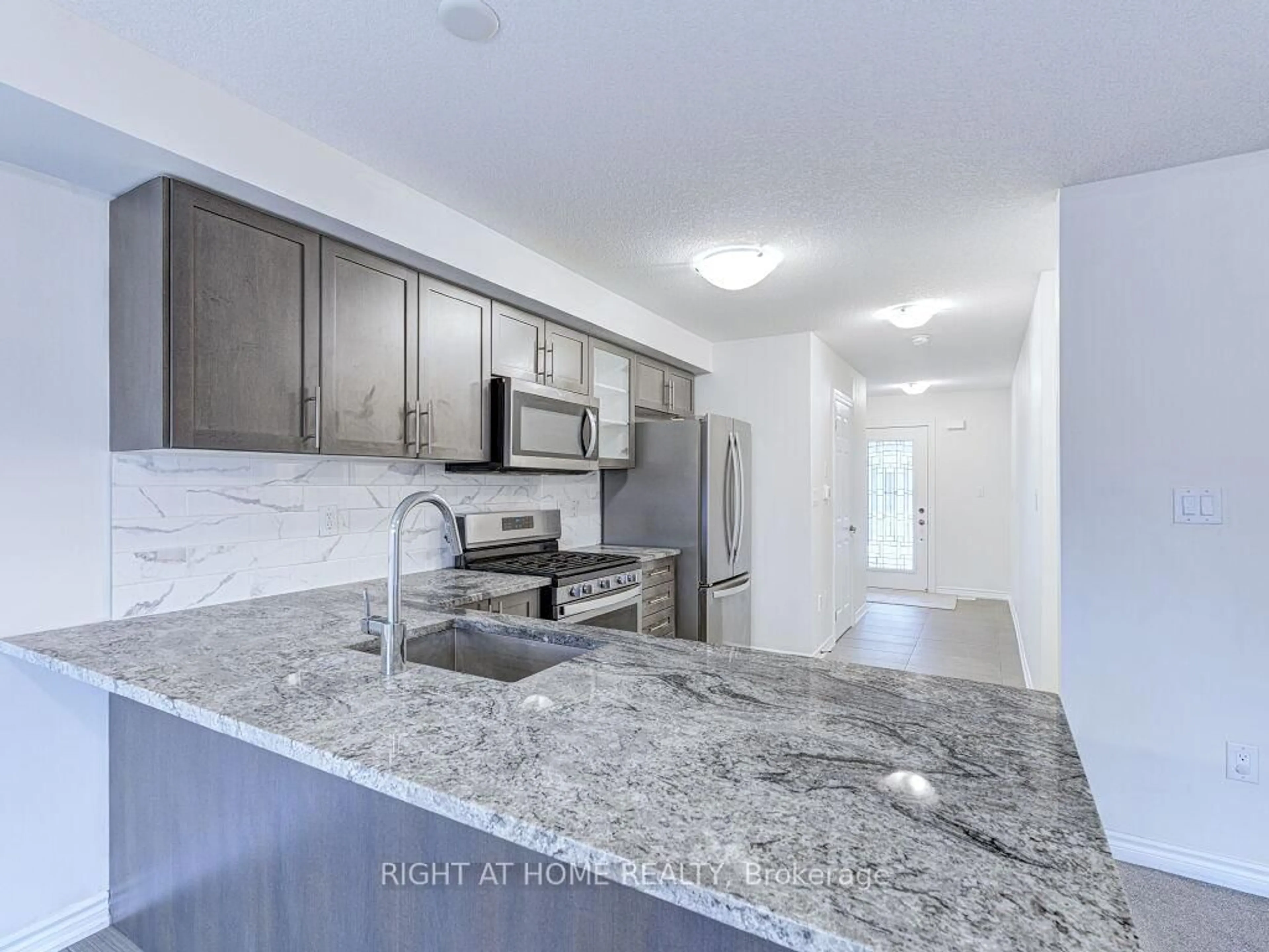 Unknown for 121 Scarletwood St, Hamilton Ontario L8J 0K8