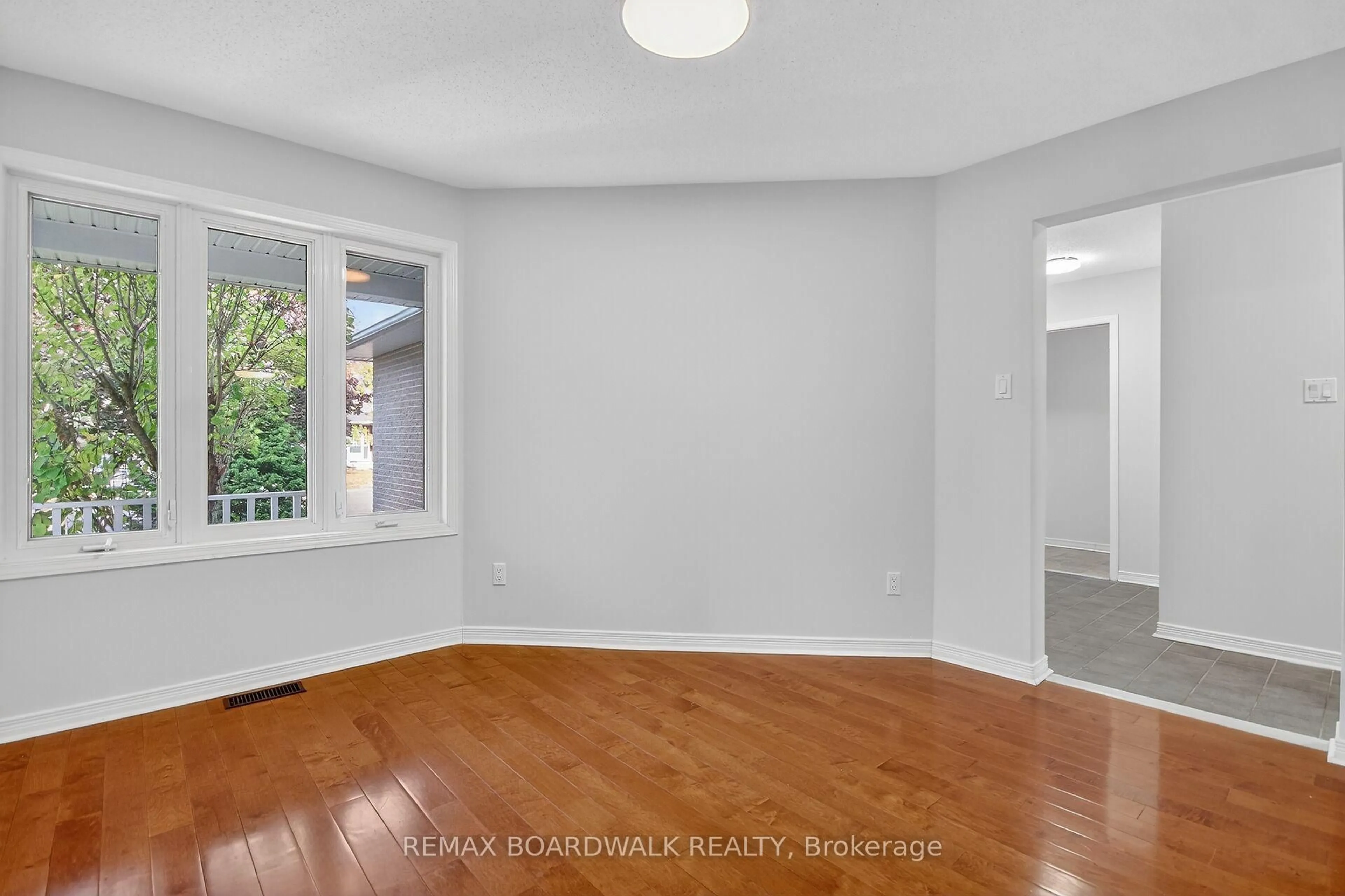 A pic of a room for 85 Alon St, Ottawa Ontario K2S 1K7