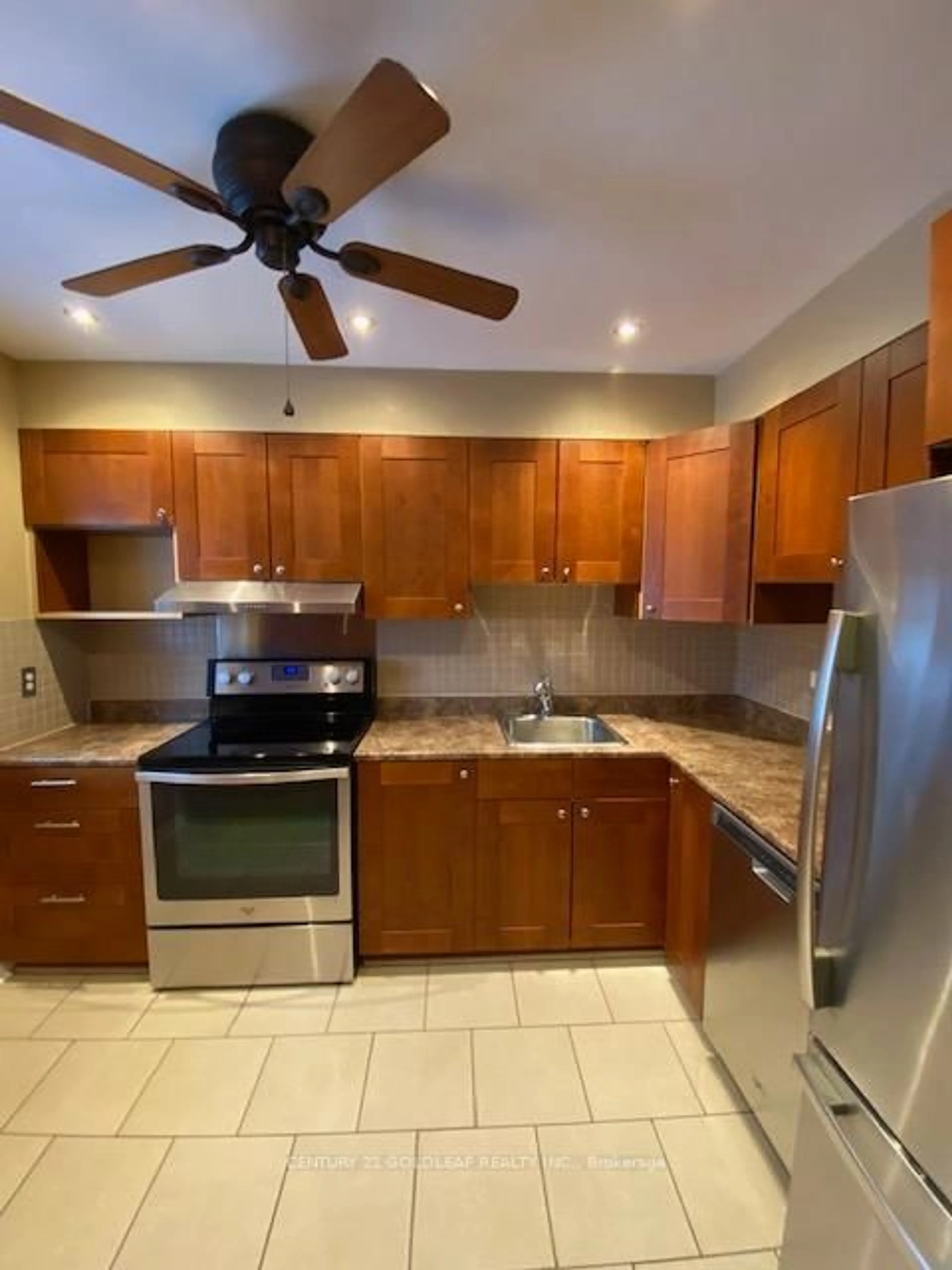 Standard kitchen, ceramic/tile floor for 1342 Cedarcroft Cres #11, Ottawa Ontario K1B 5C8