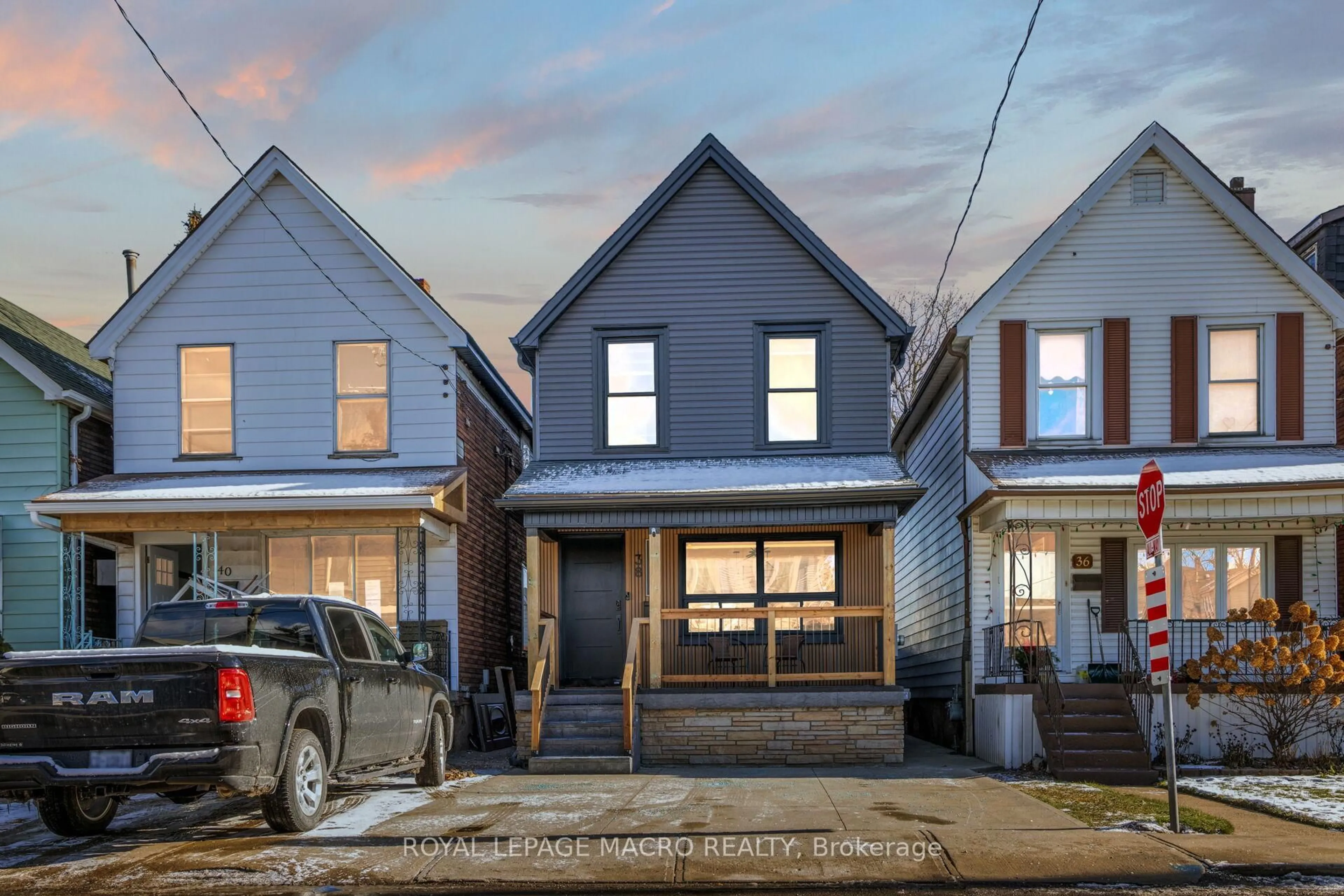 Home with brick exterior material, street for 38 Glendale Ave, Hamilton Ontario L8L 7J3