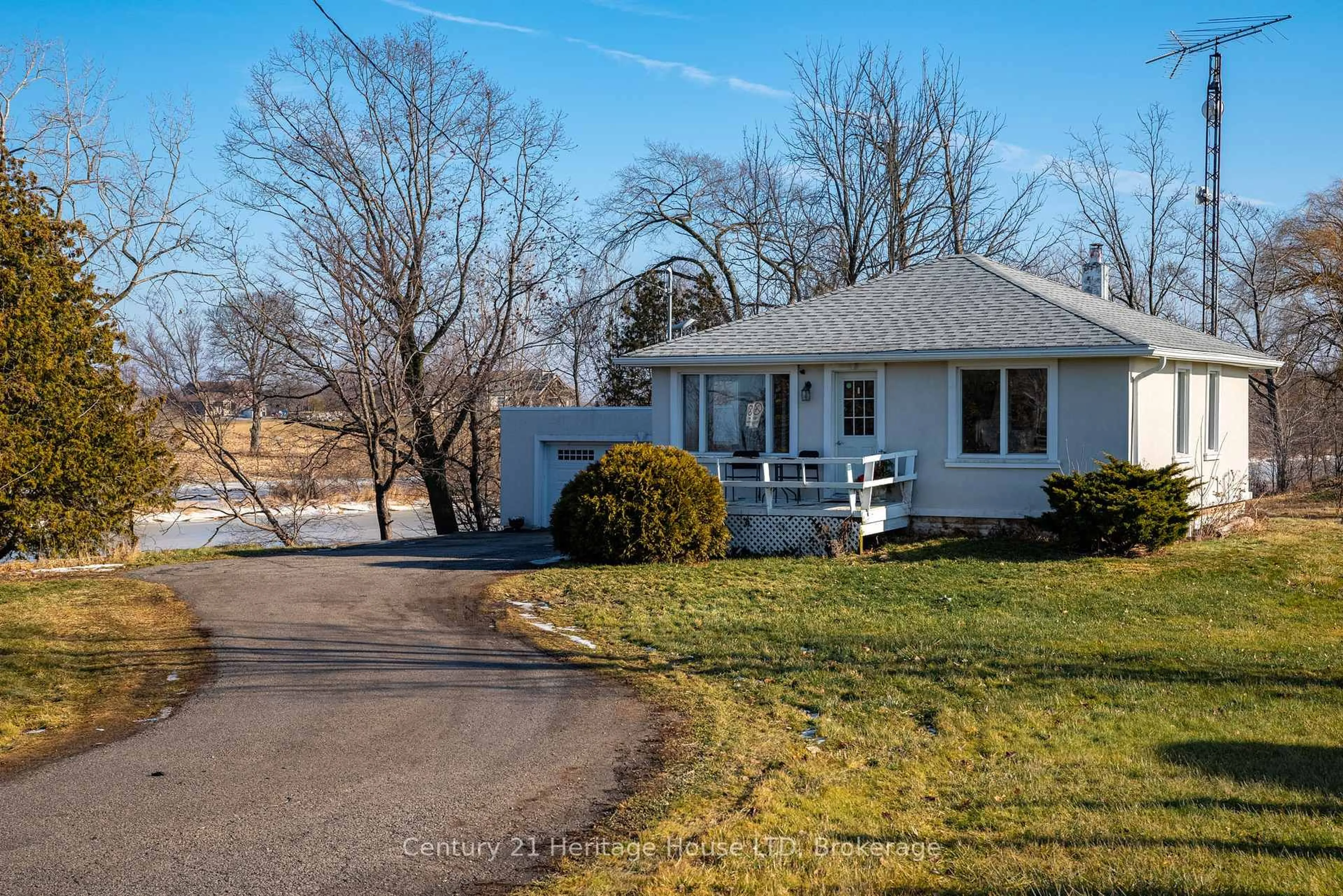 Unknown for 72002 Regional Rd, Wainfleet Ontario L3B 5N6