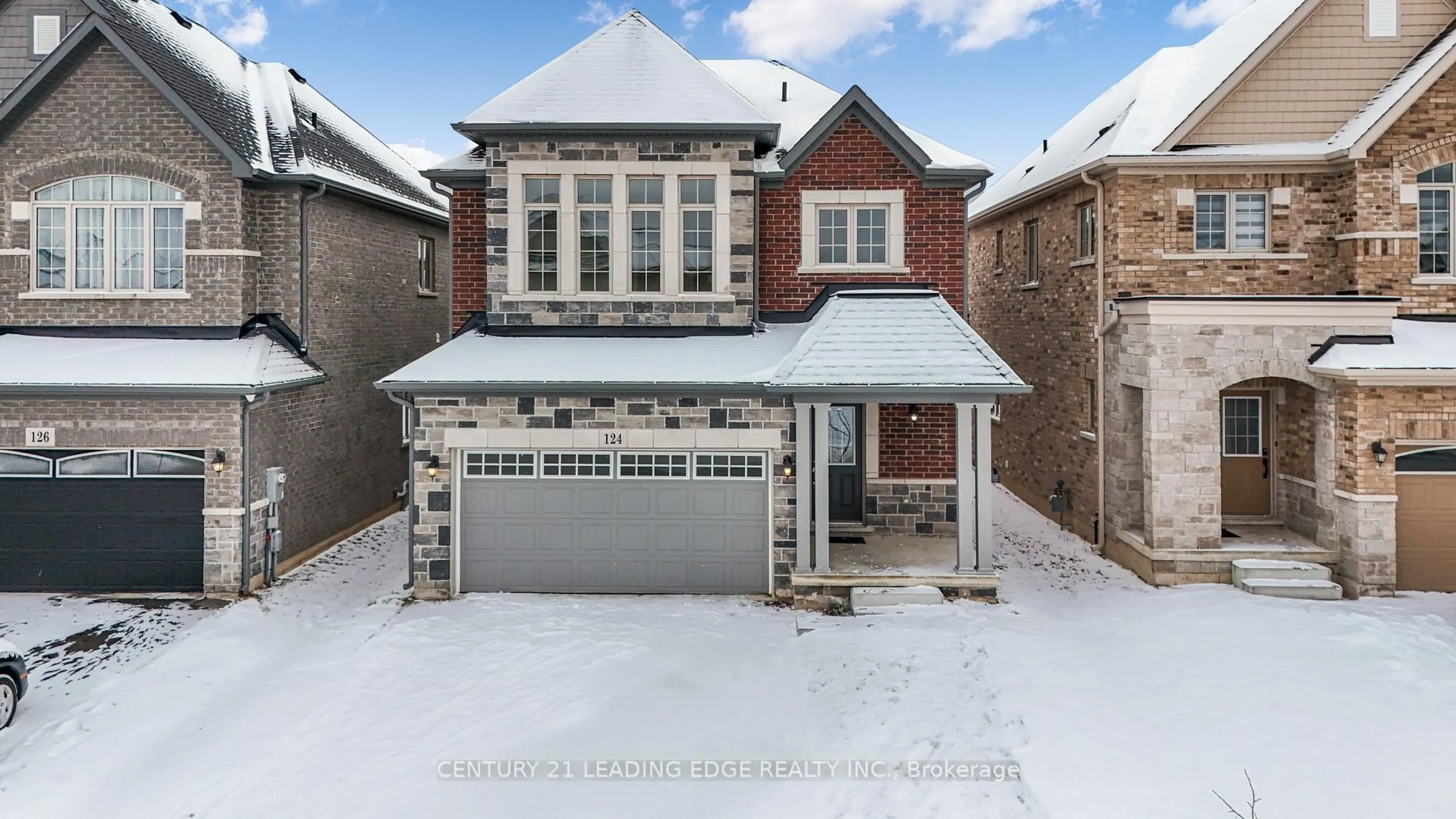 Home with brick exterior material, street for 124 Sunset Way, Thorold Ontario L0S 1A0