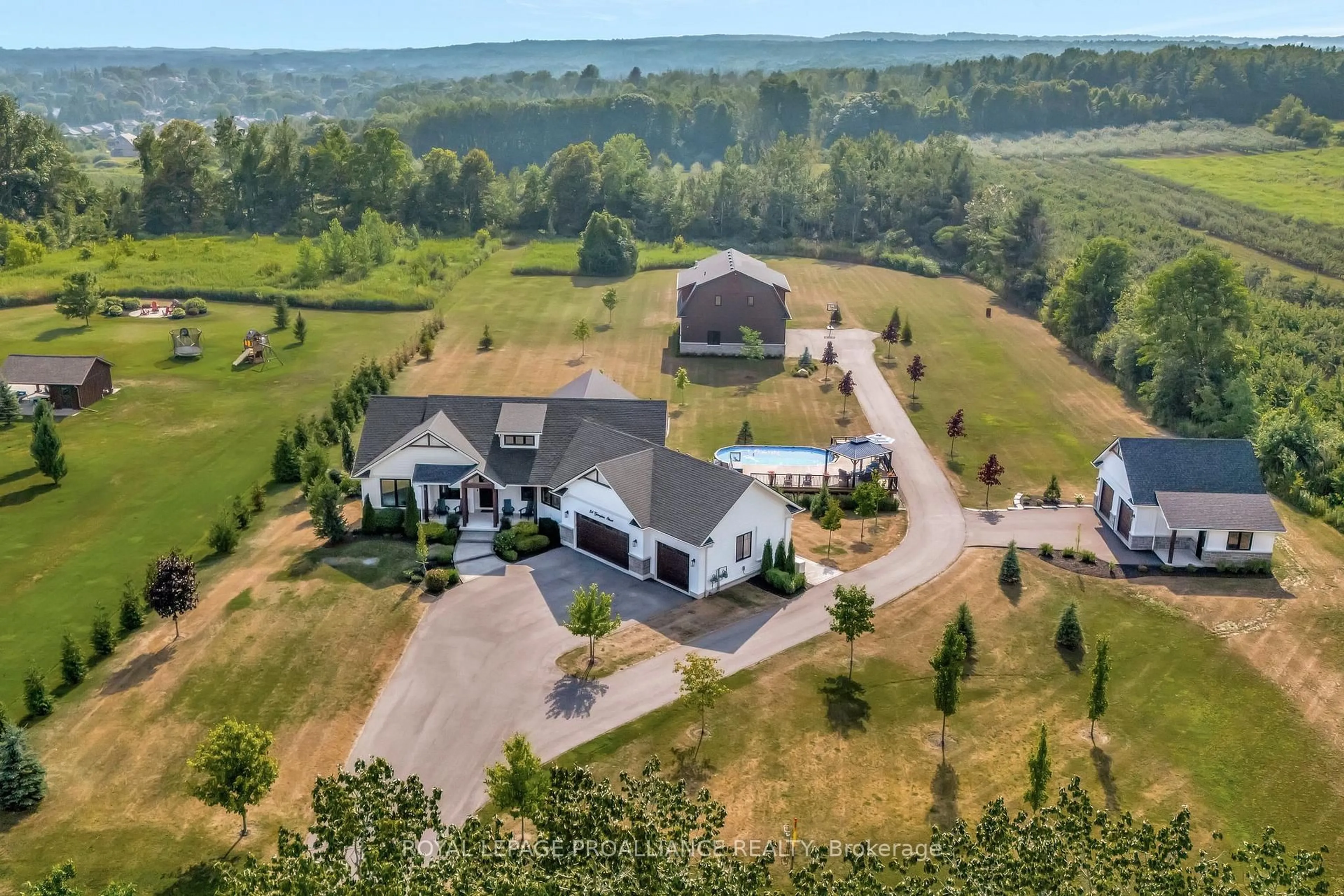 A pic from outside/outdoor area/front of a property/back of a property/a pic from drone, mountain view for 54 Georgina St, Brighton Ontario K0K 1H0