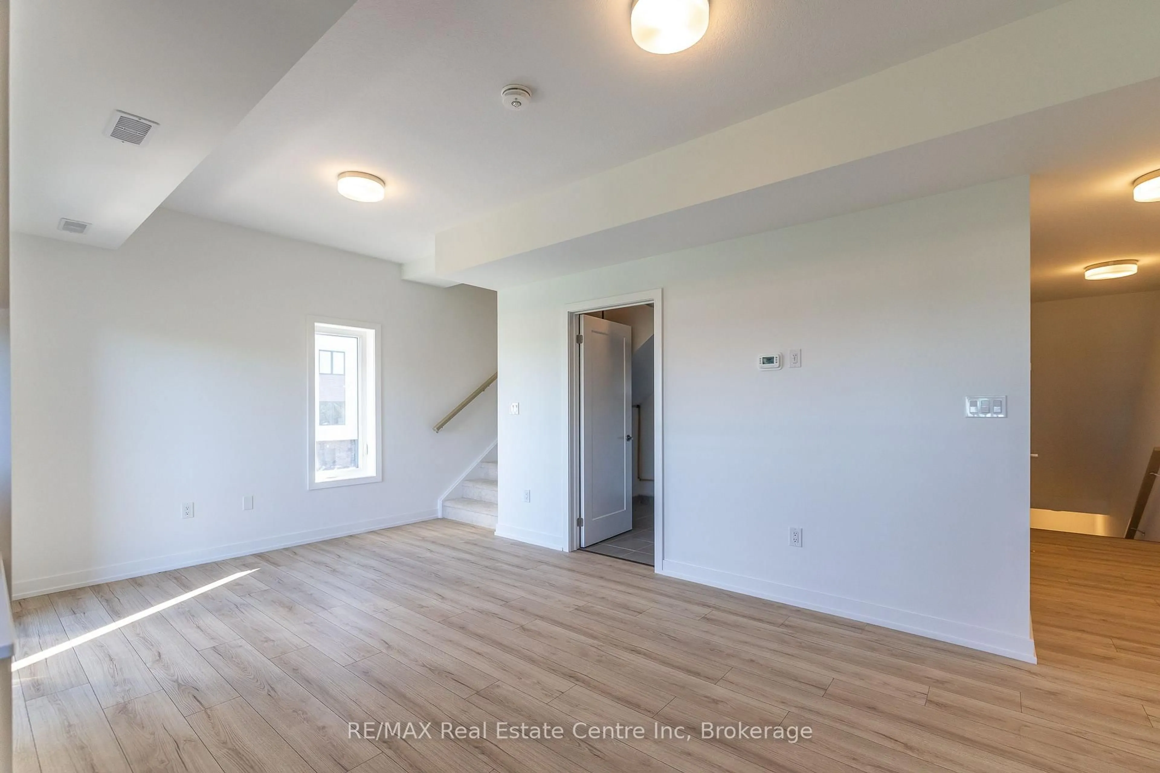 A pic of a room for 940 St.David St #60, Centre Wellington Ontario N1M 2W3