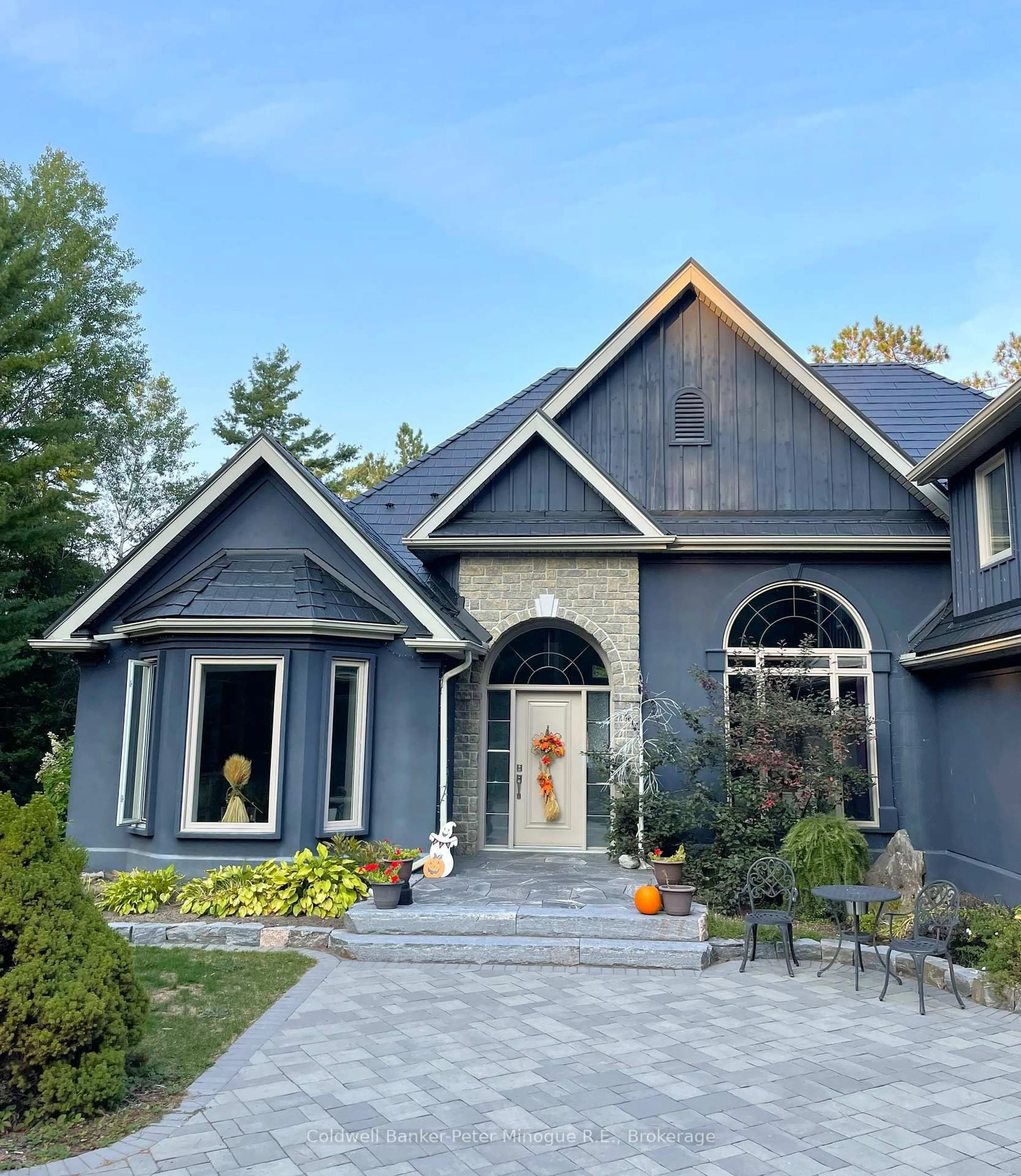 Home with brick exterior material, street for 218 Bayview Rd, North Bay Ontario P1B 8G4