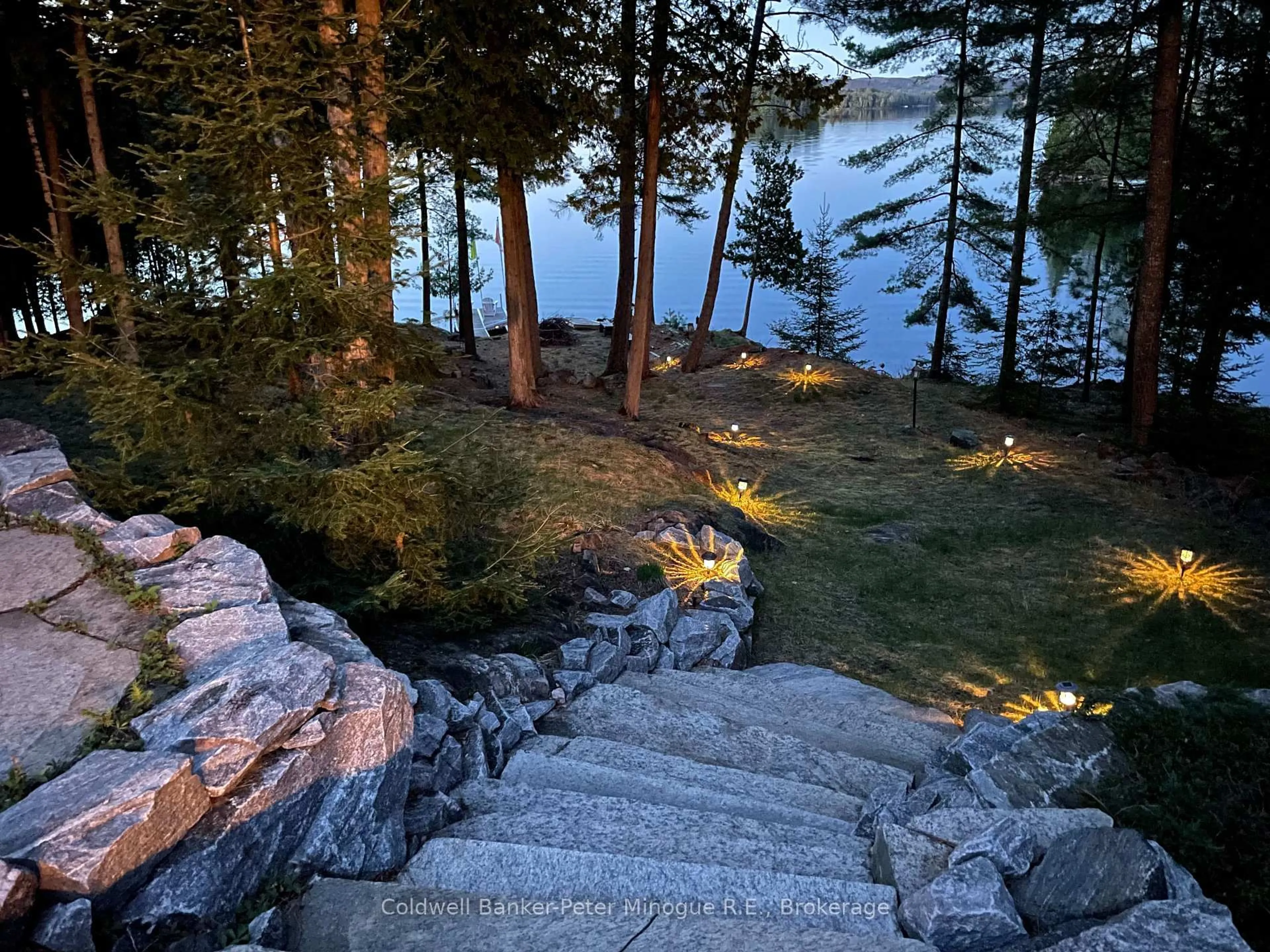 Stairs for 218 Bayview Rd, North Bay Ontario P1B 8G4