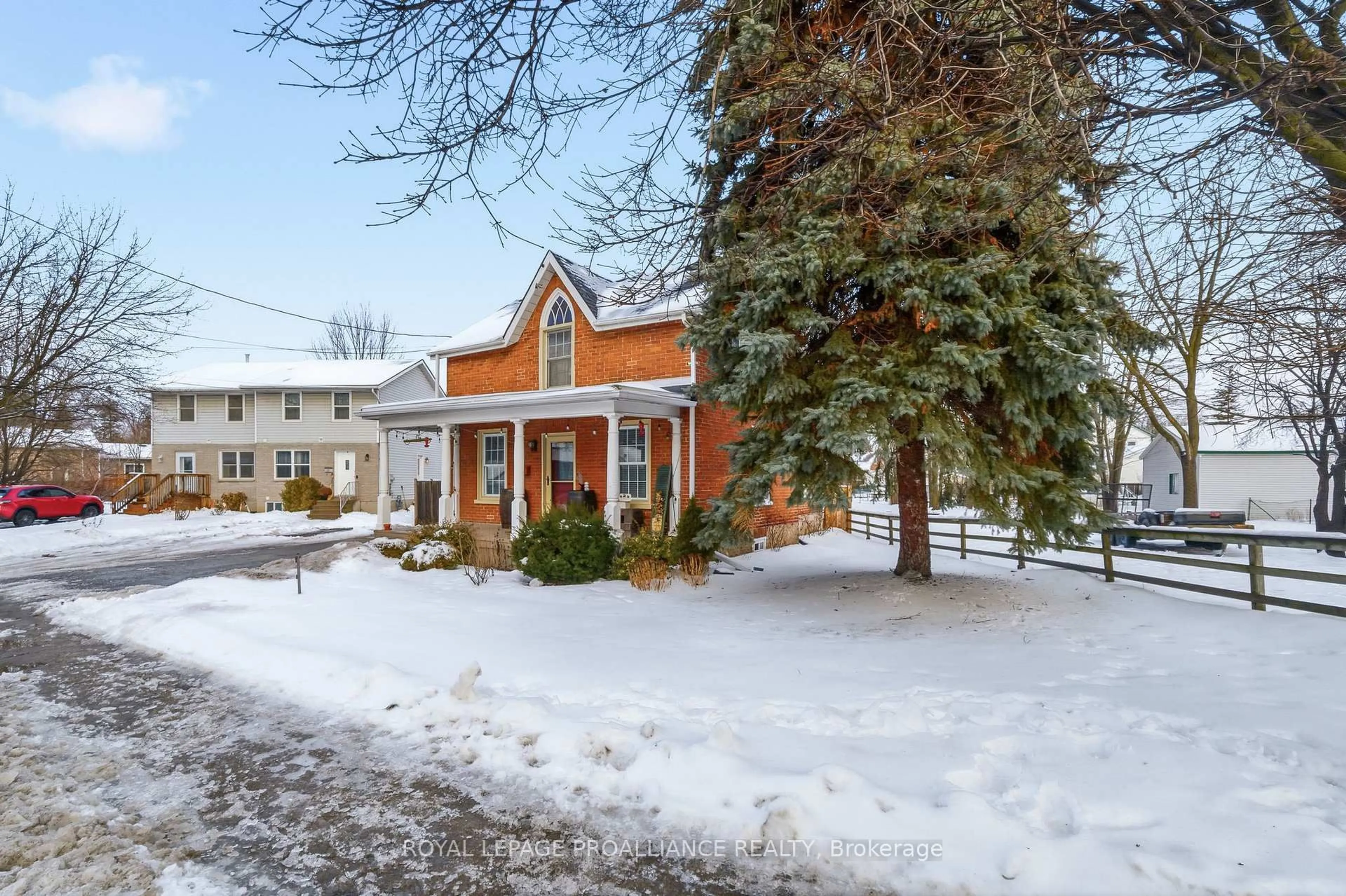 Unknown for 16 Benjamin St, Belleville Ontario K8P 1P7