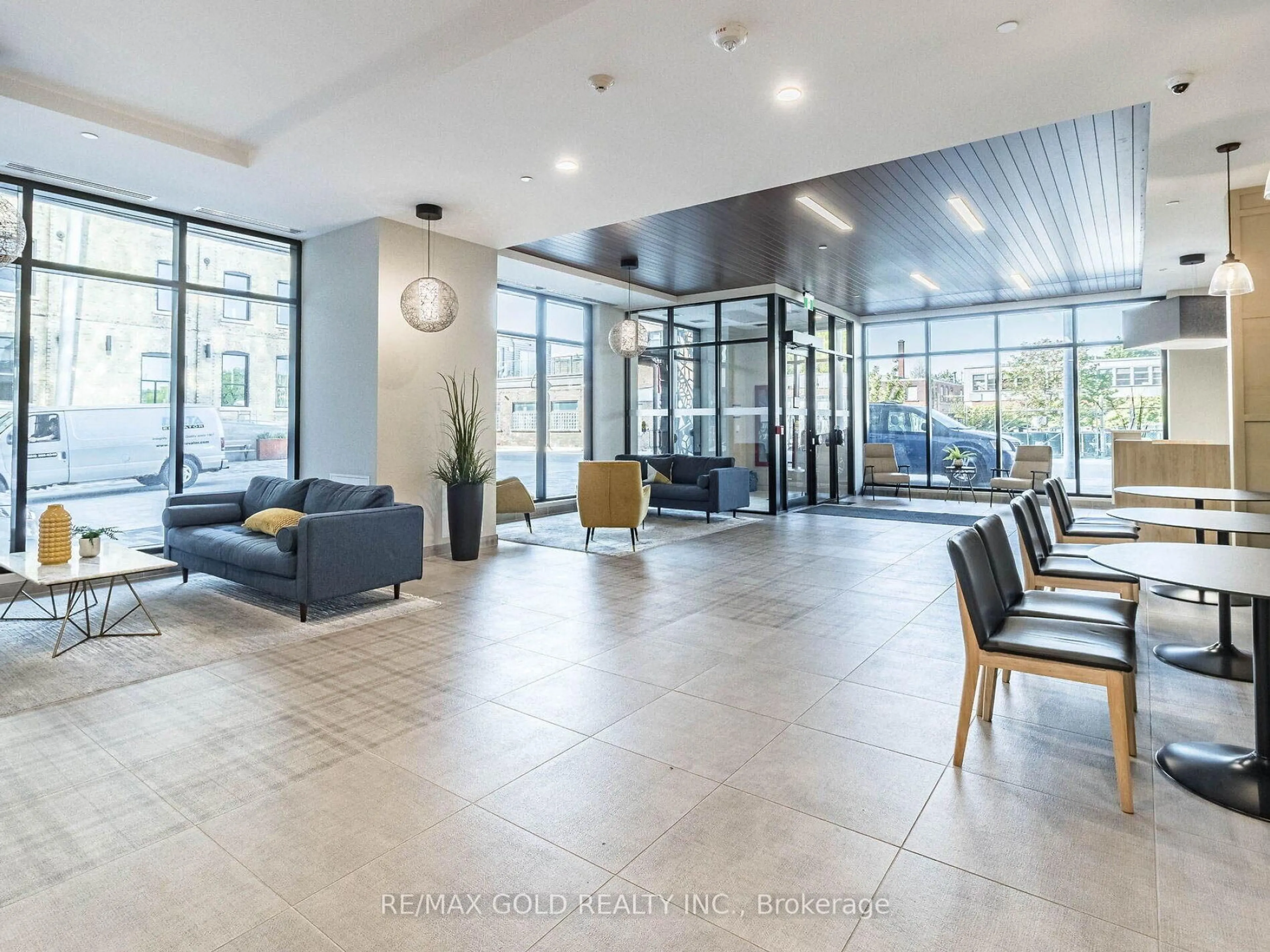 Unknown for 108 Garment St #1011, Kitchener Ontario N2G 0E2