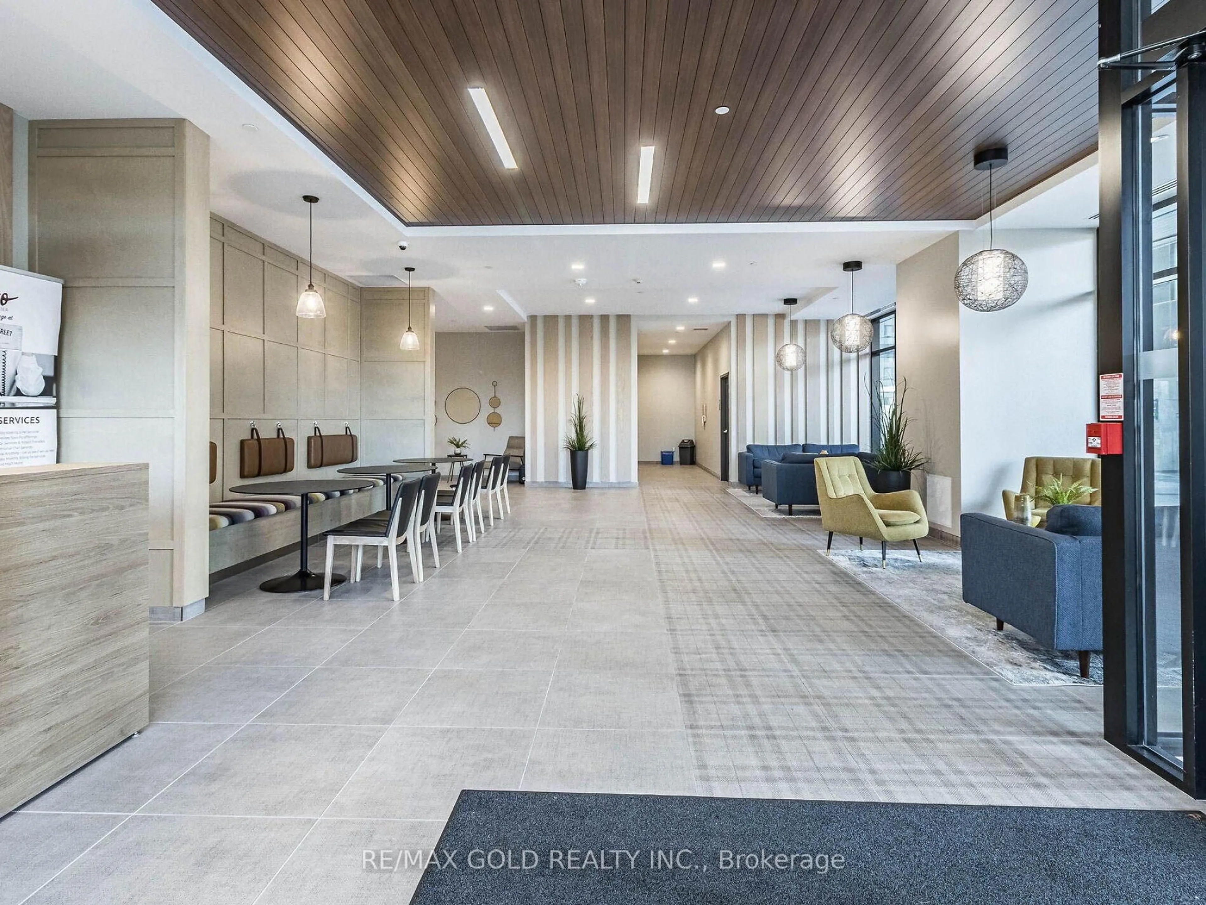 Lobby for 108 Garment St #1011, Kitchener Ontario N2G 0E2