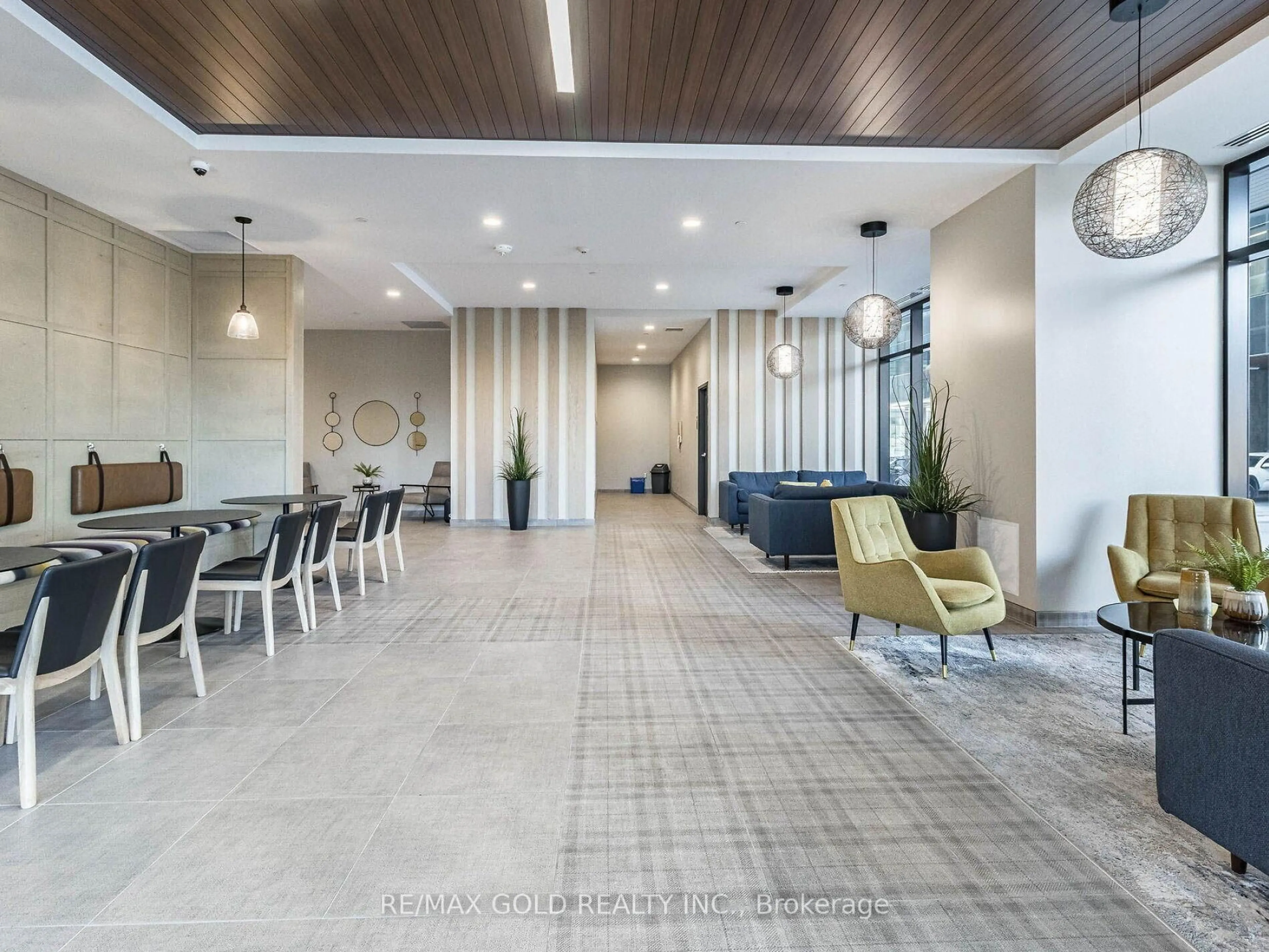 Lobby for 108 Garment St #1011, Kitchener Ontario N2G 0E2