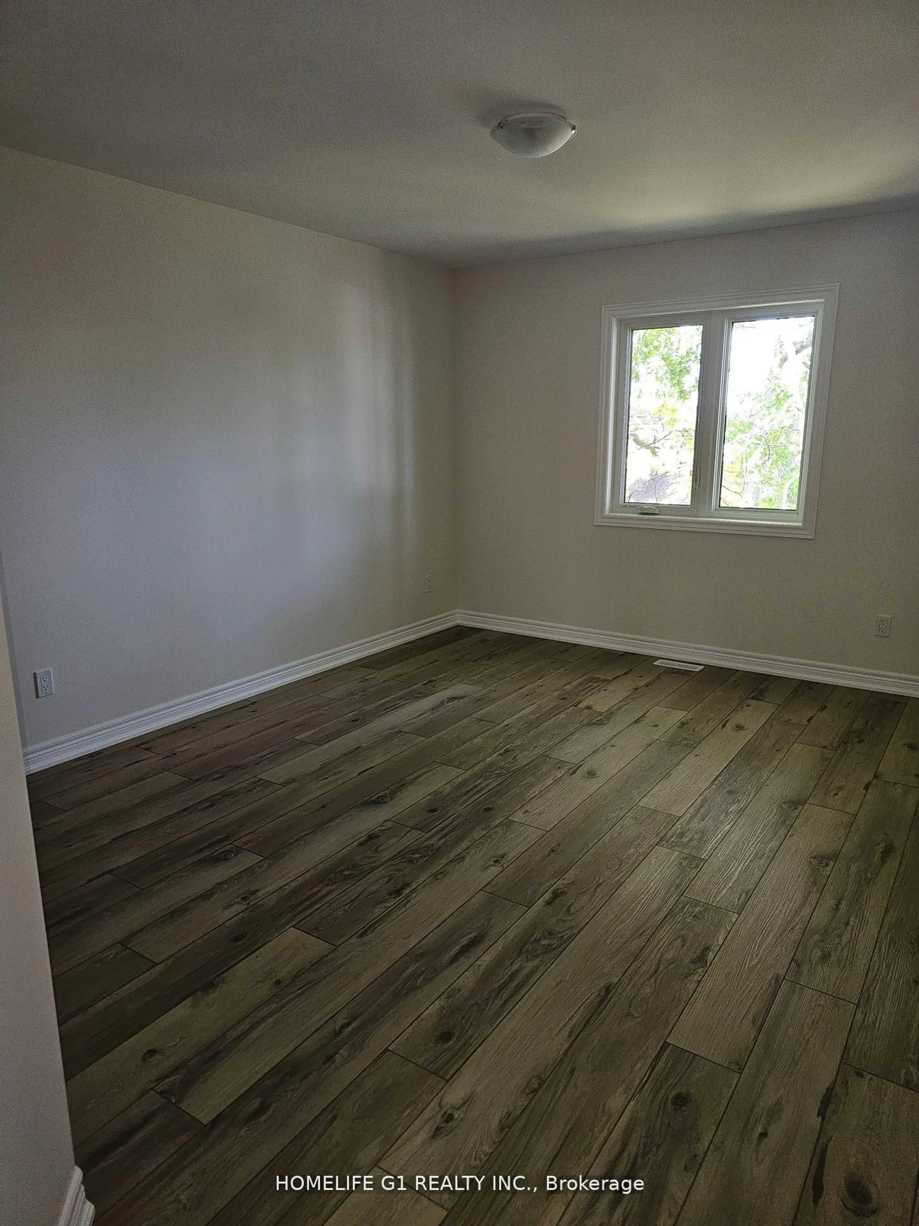 A pic of a room for 17 SHAMROCK COMMON #17, St. Catharines Ontario L2S 0G7