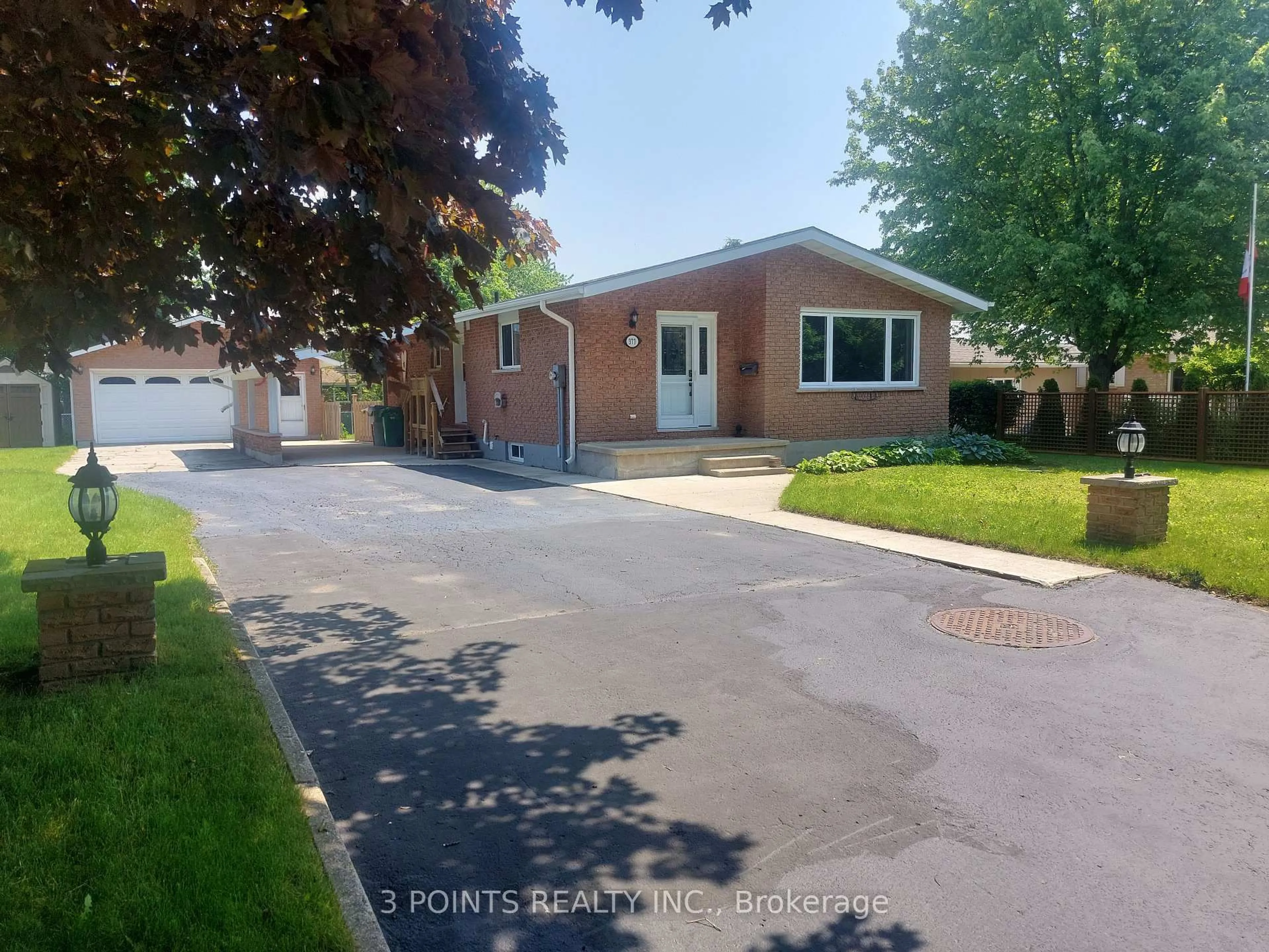 Unknown for 377 South St, Goderich Ontario N7A 3M7