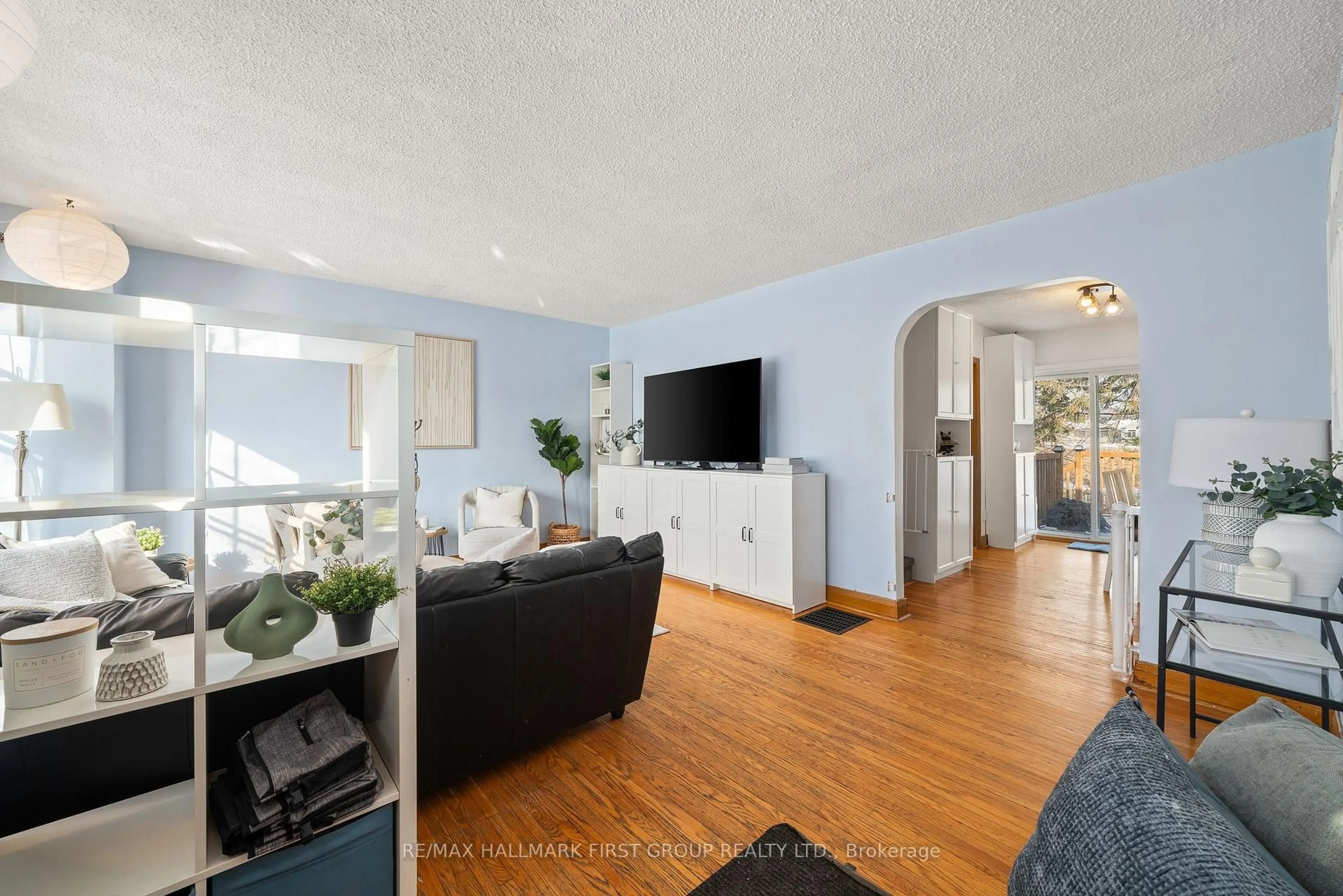 Living room with furniture, unknown for 93 John St, Stirling Ontario K0K 3E0