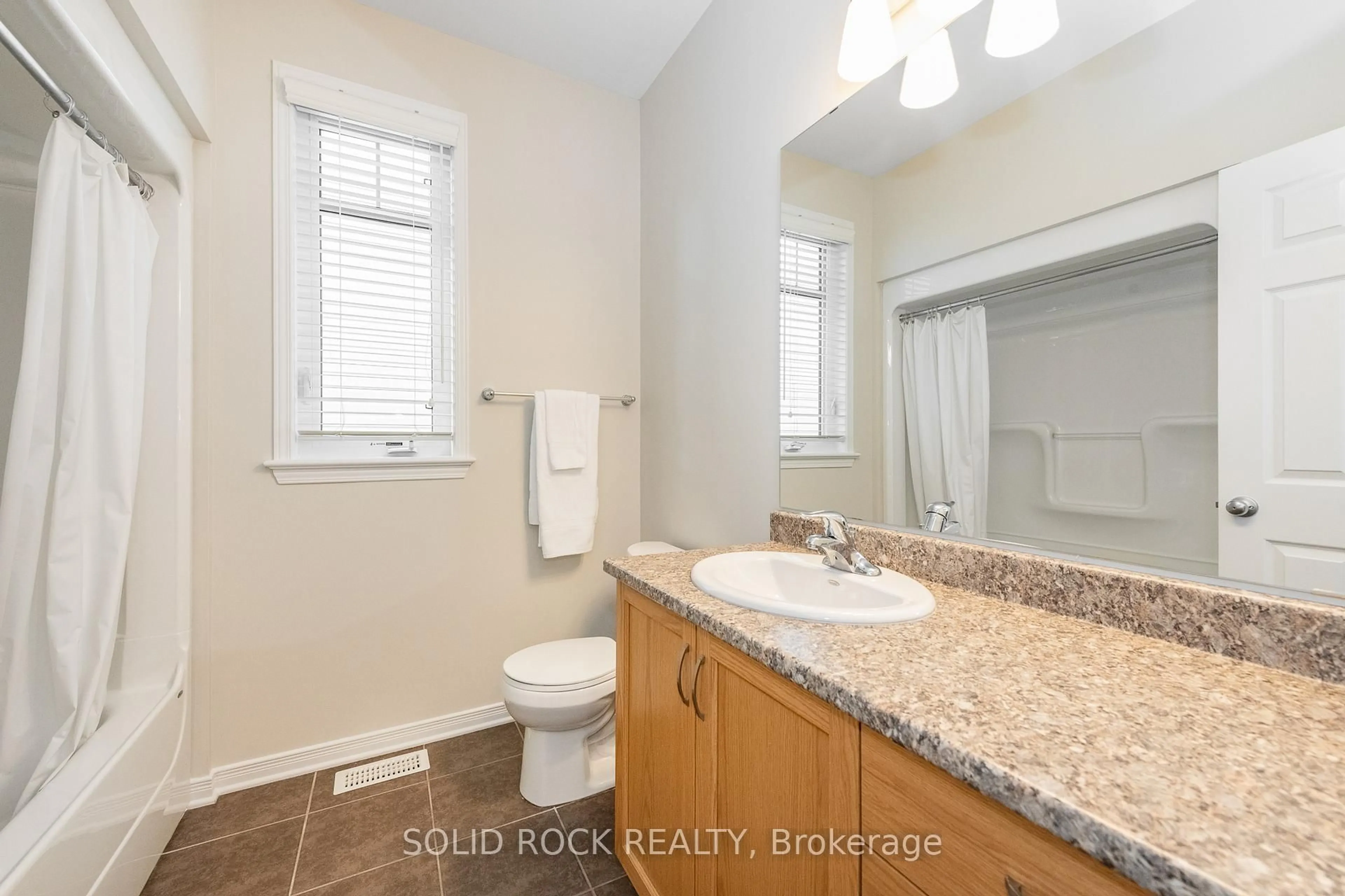 Standard bathroom, unknown for 108 Palfrey Way, Ottawa Ontario K2V 0A5