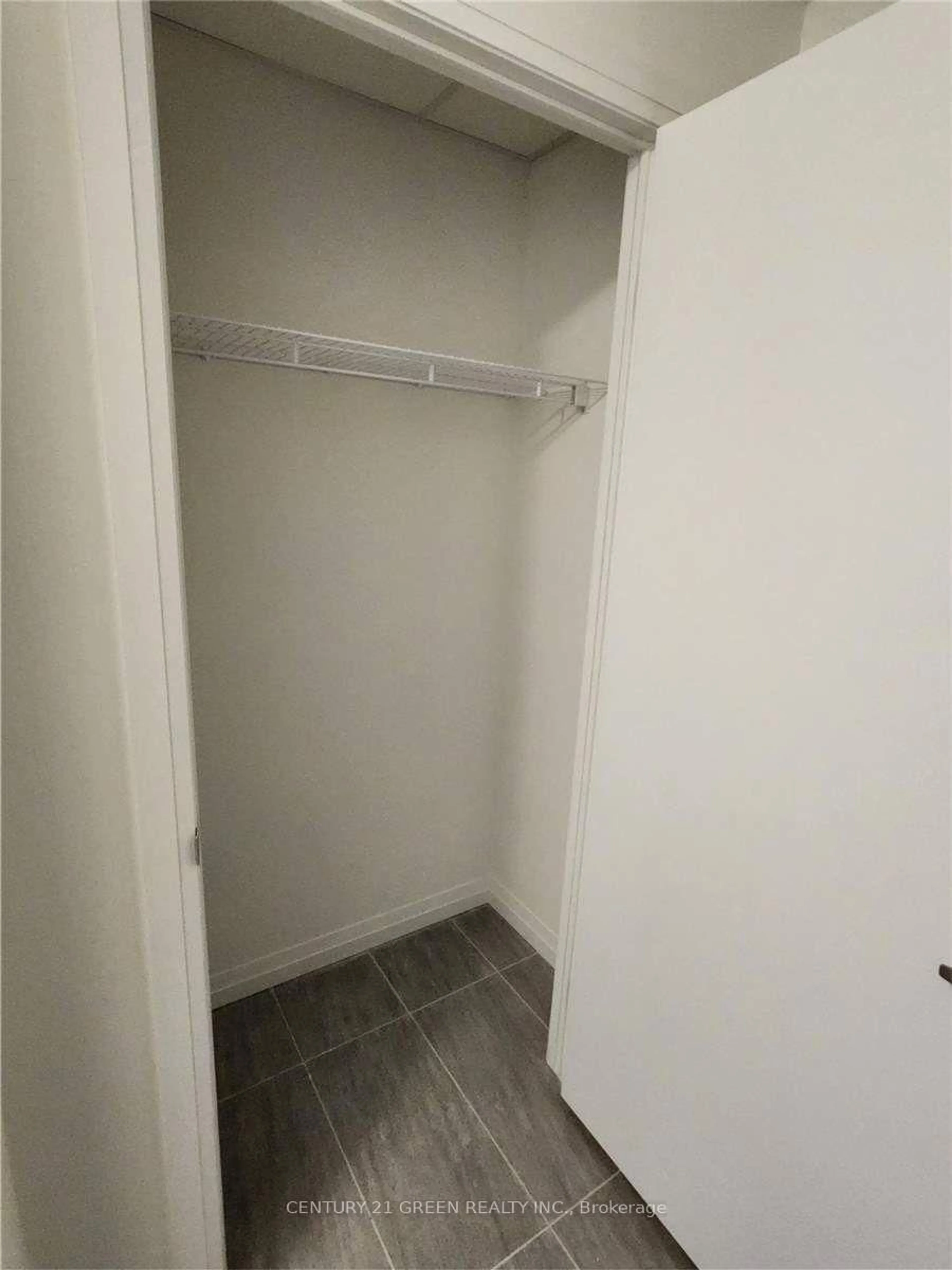 Unknown for 108 Garment St #708, Kitchener Ontario N2G 3B2