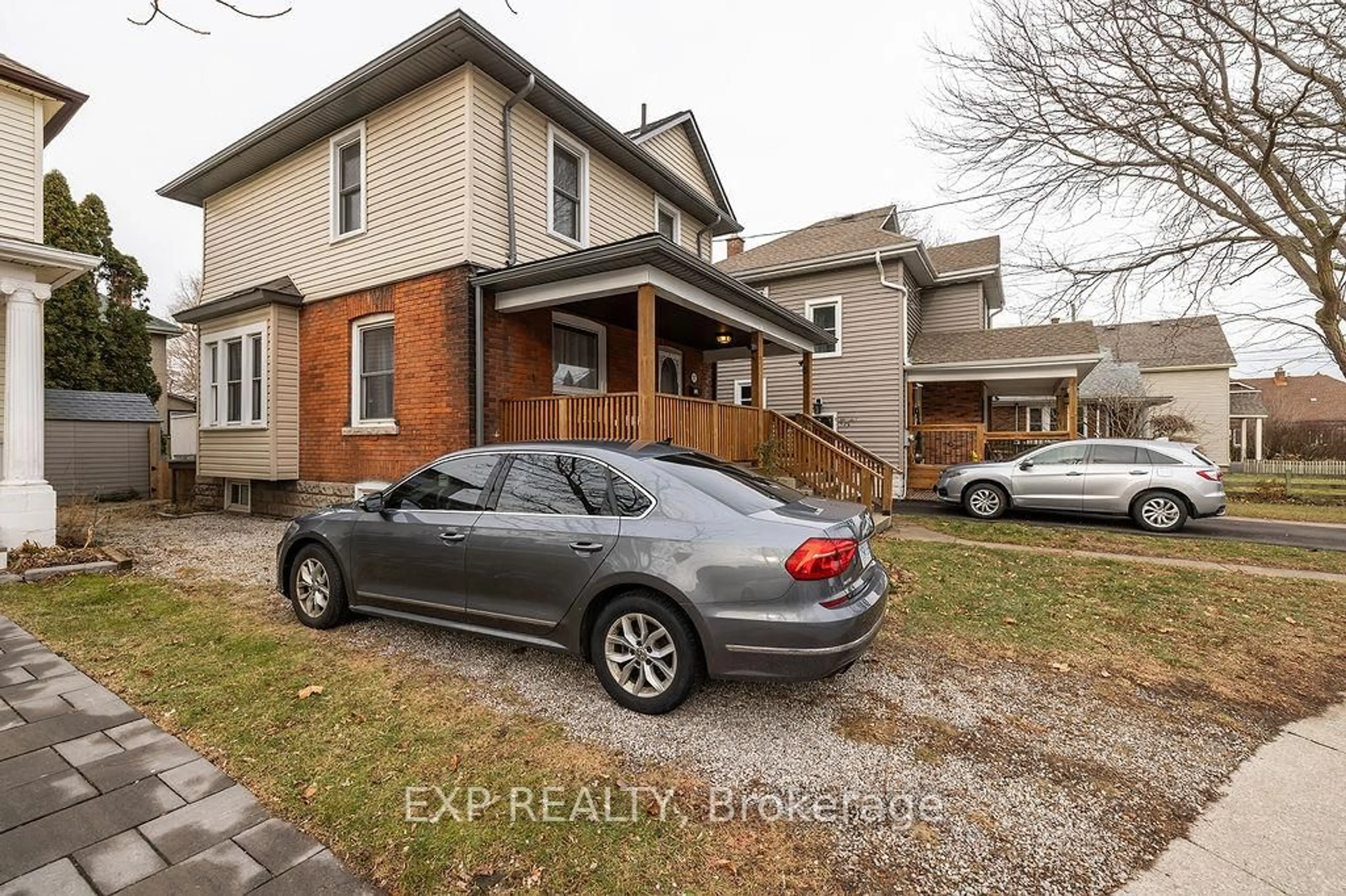 Home with brick exterior material, street for 77 York St, St. Catharines Ontario L2R 6C8