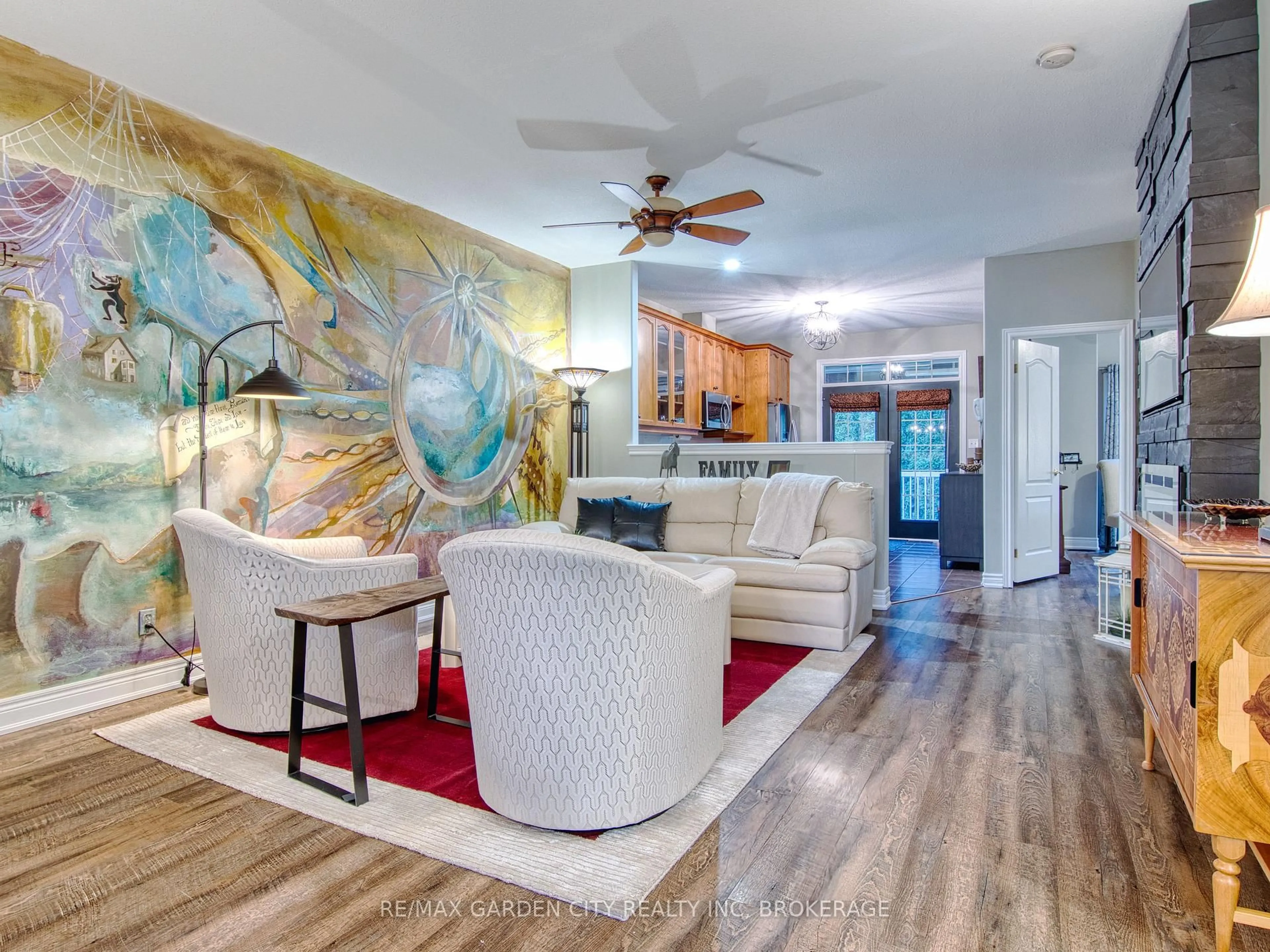 Living room with furniture, unknown for 174 Martindale Rd #Unit #6, St. Catharines Ontario L2S 3Z9