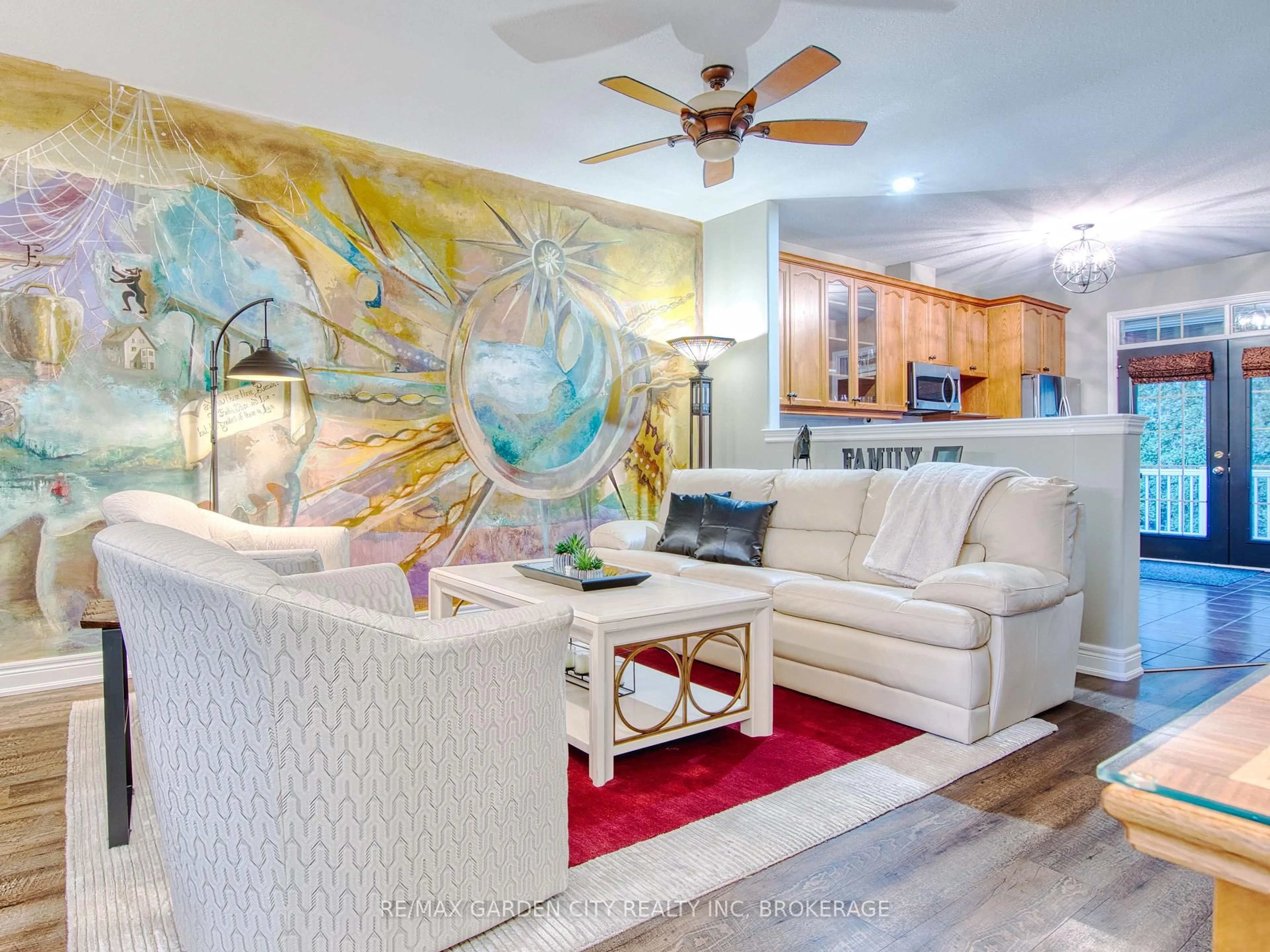 Living room with furniture, ceramic/tile floor for 174 Martindale Rd #Unit #6, St. Catharines Ontario L2S 3Z9