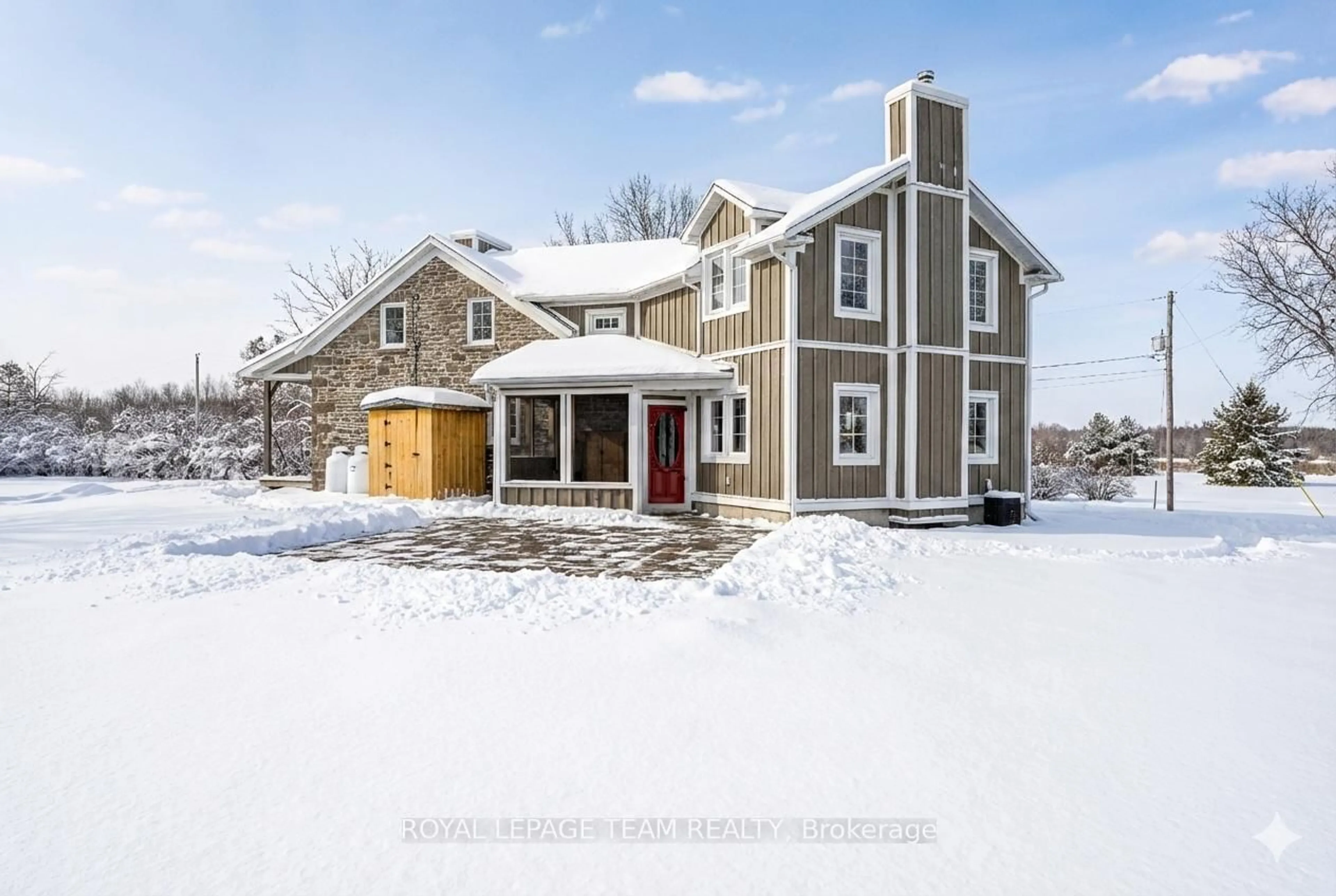 Home with vinyl exterior material, street for 1285 Craig Rd, North Grenville Ontario K0G 1S0