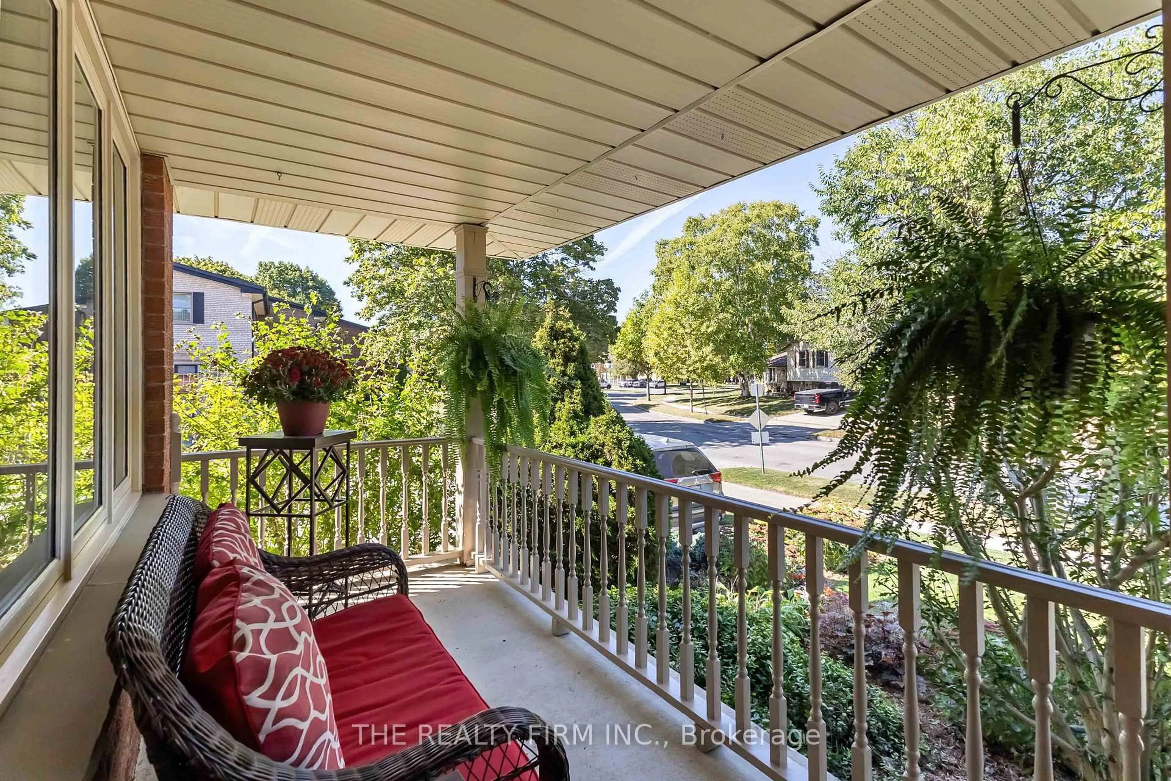 Patio, water/lake/river/ocean view for 1060 Guildwood Blvd, London North Ontario N6H 4G5