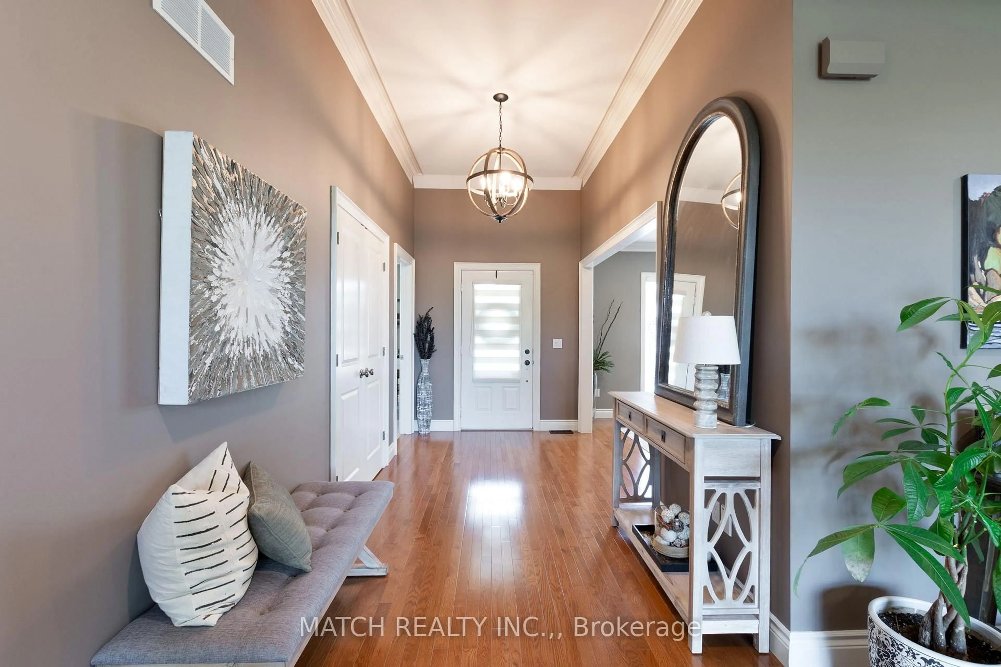 Indoor entryway for 477 Sundance Pl, London North Ontario N6G 5J9