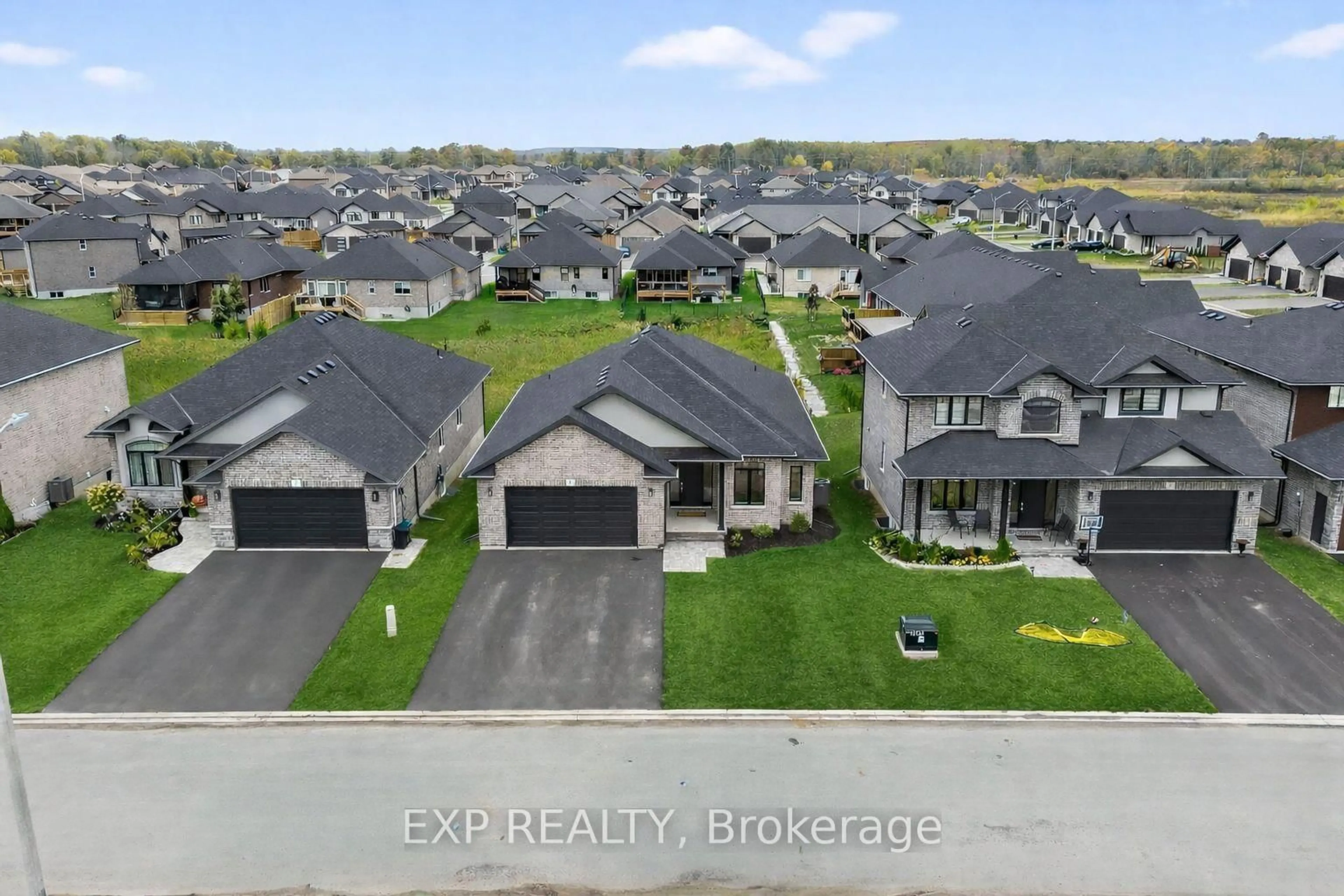 A pic from outside/outdoor area/front of a property/back of a property/a pic from drone, street for 6 Vaughn Crt, Belleville Ontario K8N 0R7