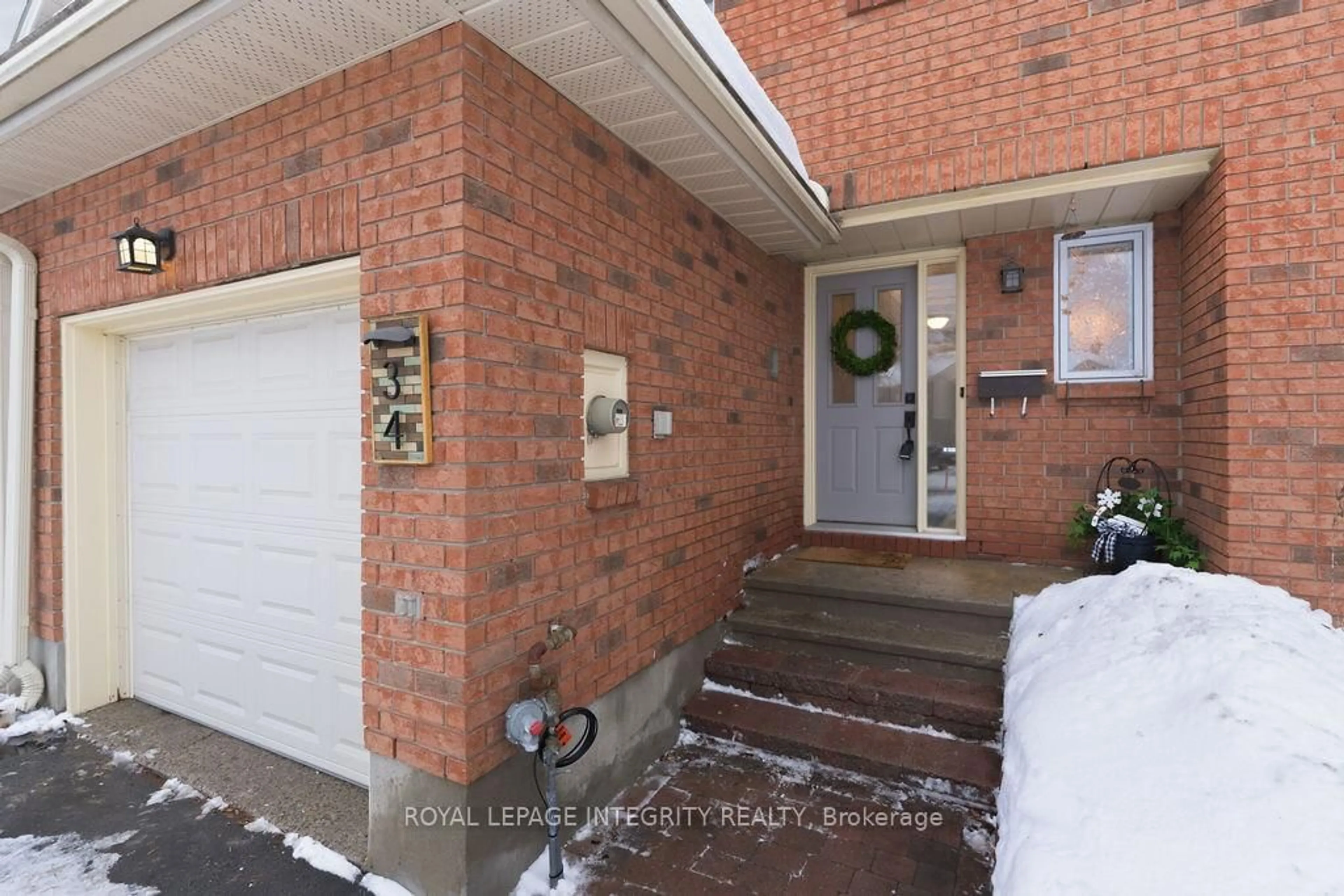 Unknown for 34 Furlong Cres, Ottawa Ontario K2M 2J1