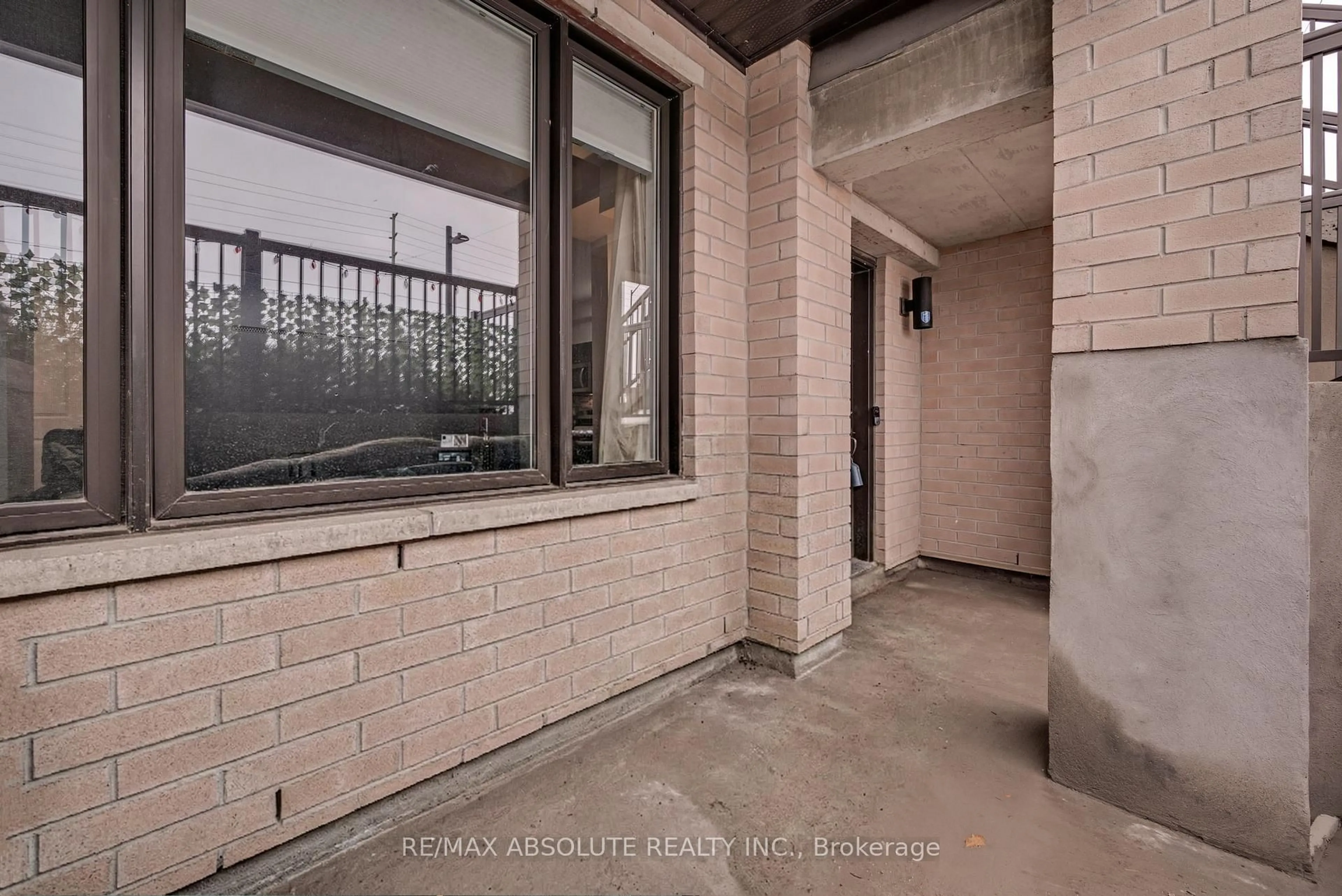 Unknown for 40 Jaguar Private #G, Ottawa Ontario K2V 0J2