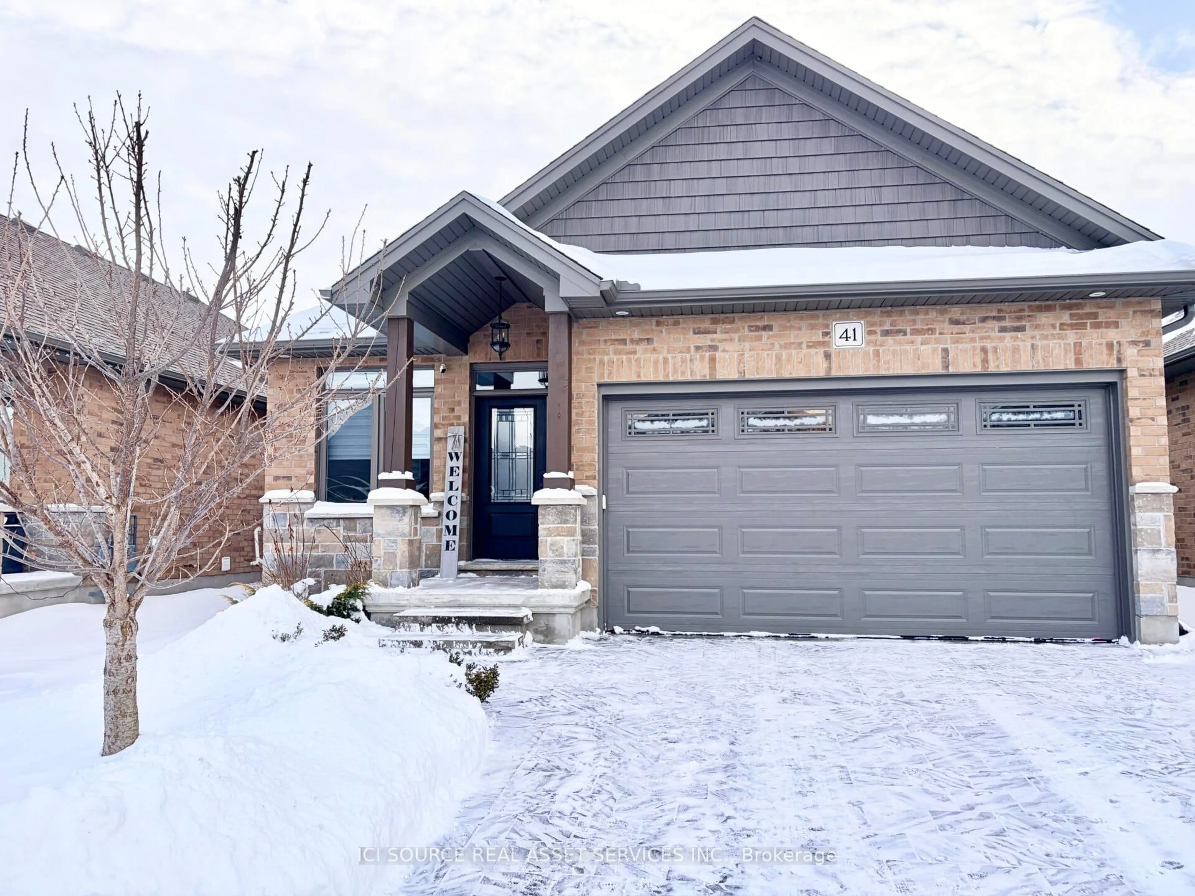 Home with brick exterior material, street for 159 Collins Way #41, Strathroy-Caradoc Ontario N7G 0G8