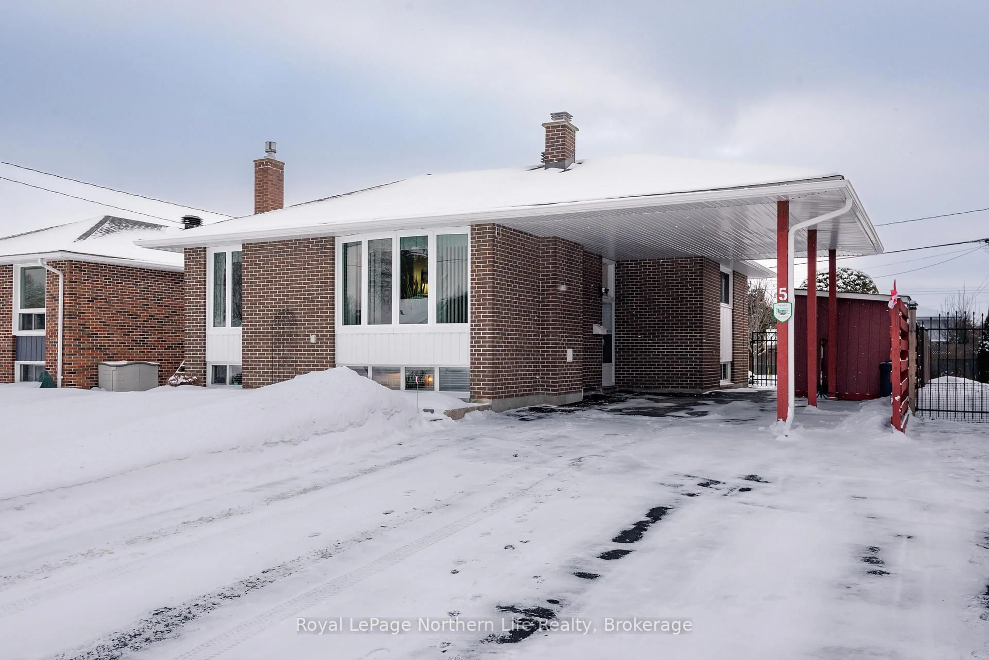 Unknown for 5 Strathcona Dr, North Bay Ontario P1A 2M5