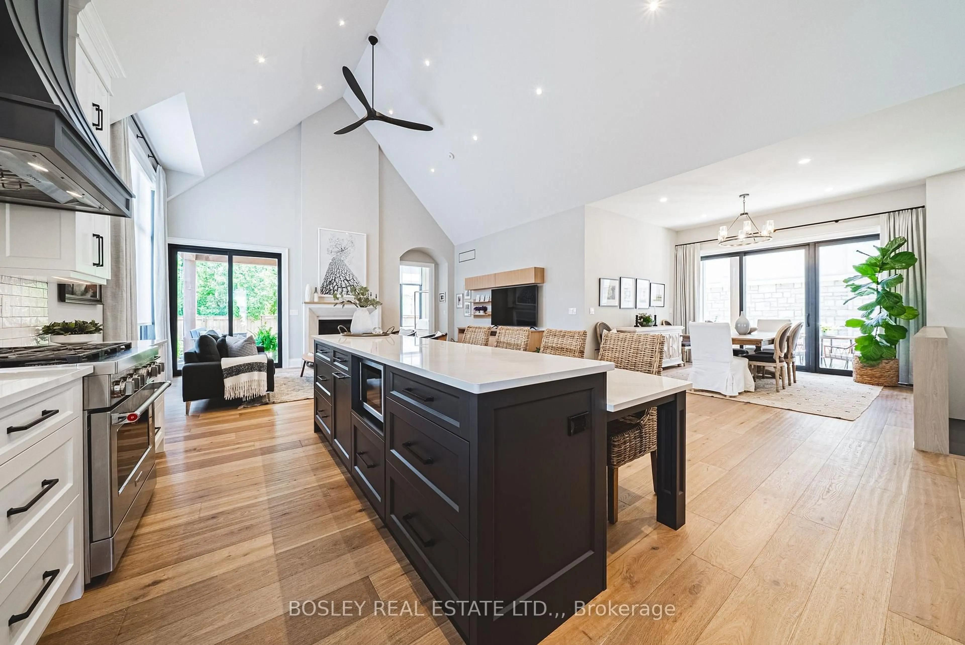 Open concept kitchen, unknown for 110 Millpond Rd, Niagara-on-the-Lake Ontario L0S 1J1