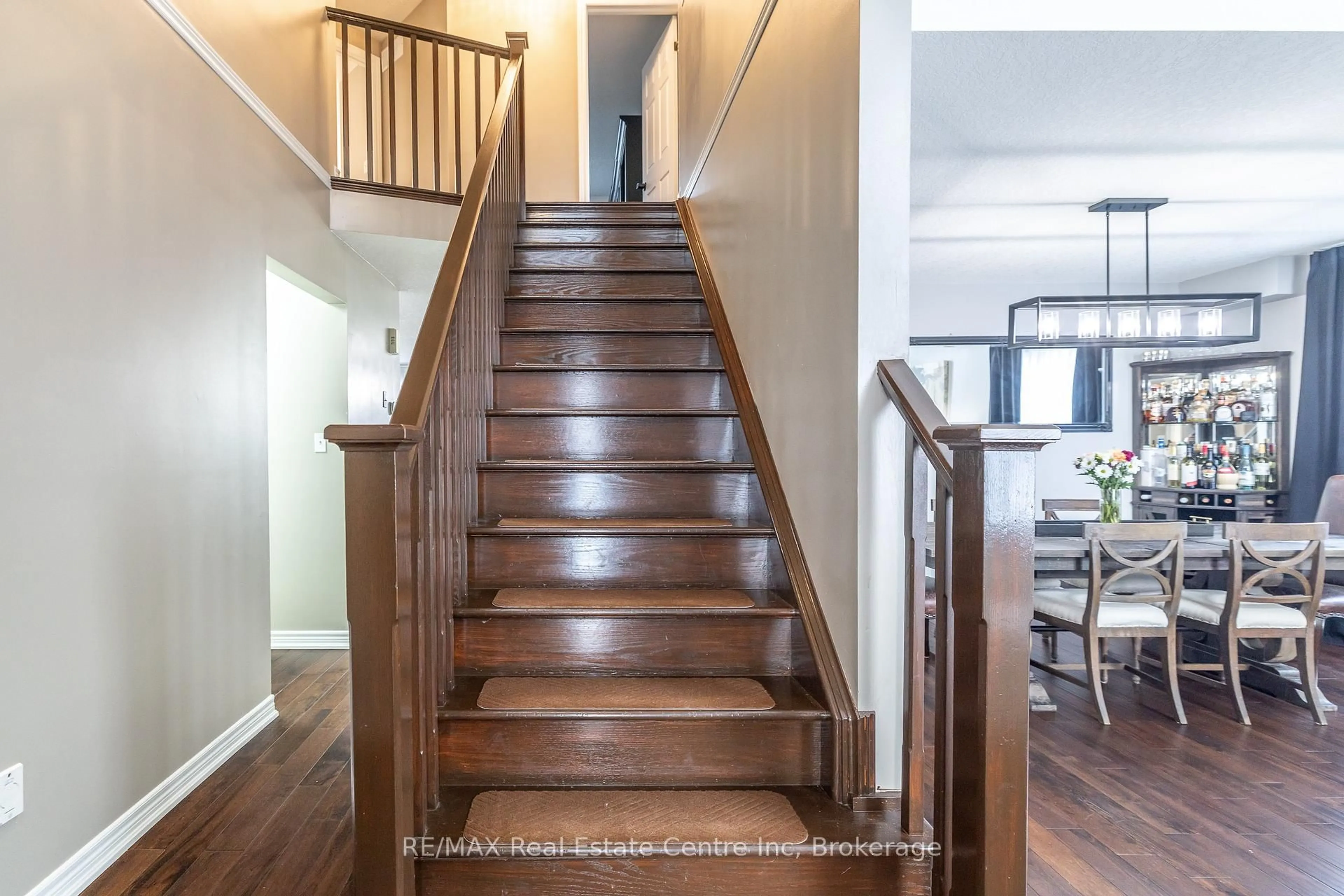 Stairs for 104 Schmidt Dr, Wellington North Ontario N0G 1A0