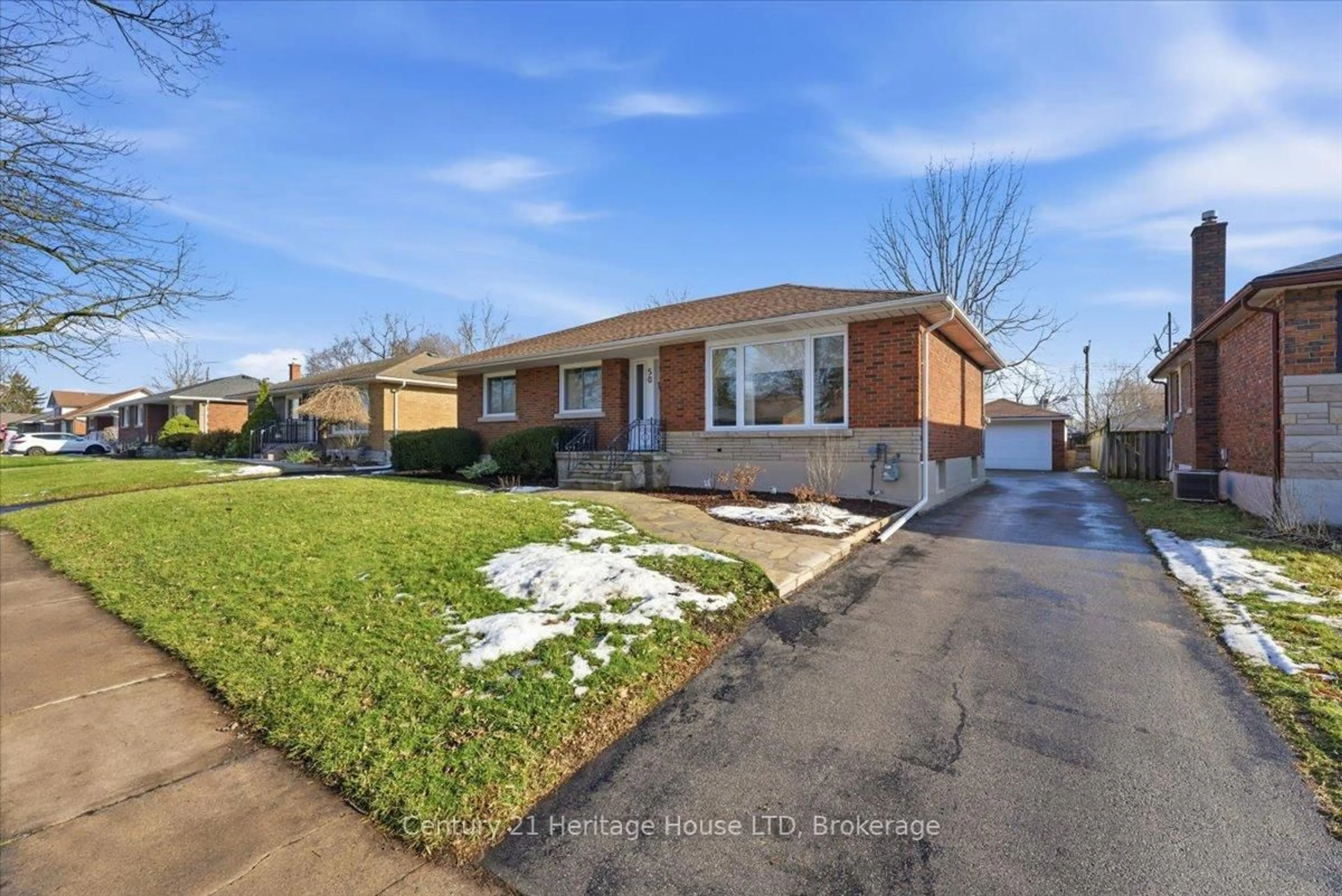 Home with brick exterior material, street for 50 Barron St, Welland Ontario L3C 2K5