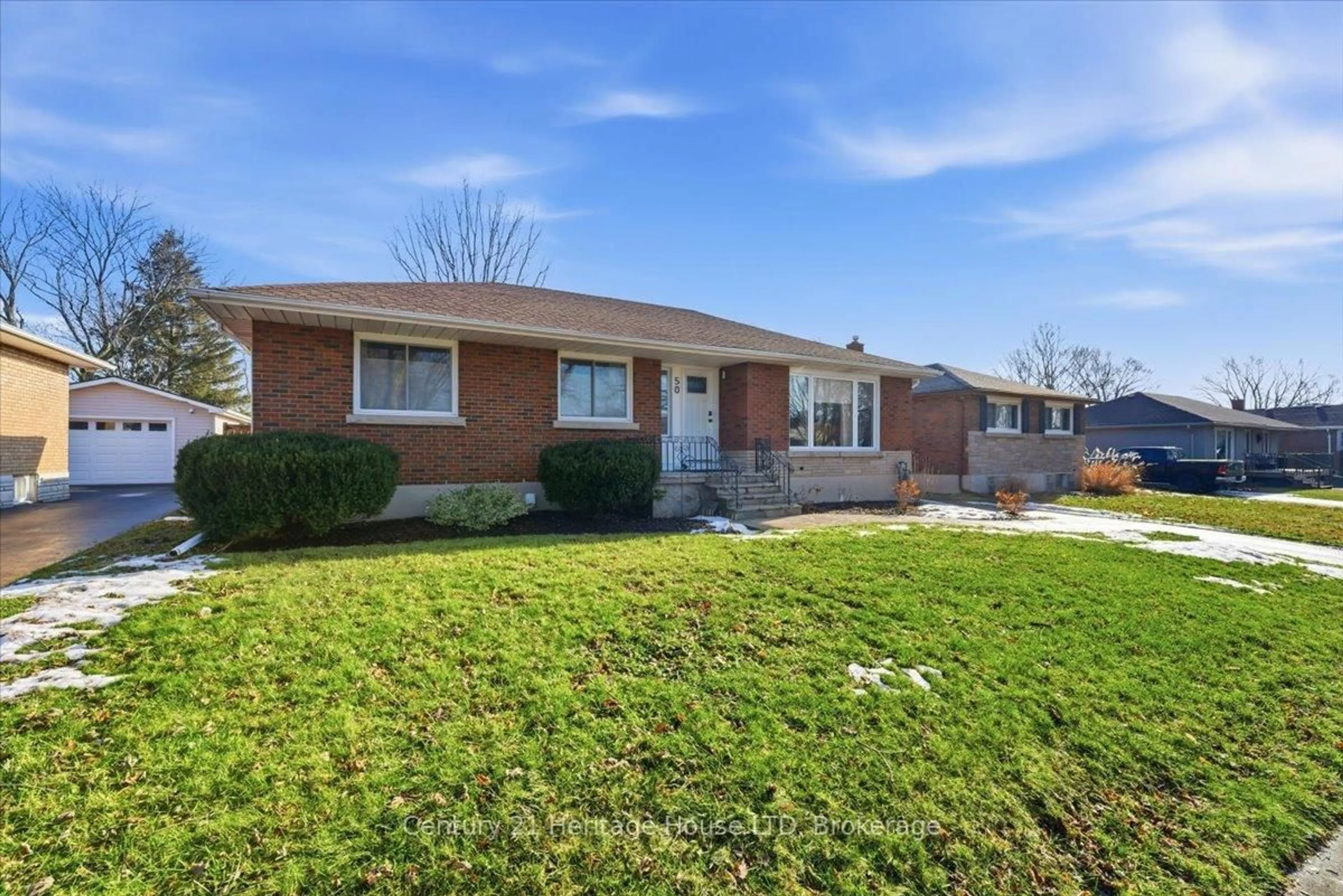Home with brick exterior material, street for 50 Barron St, Welland Ontario L3C 2K5