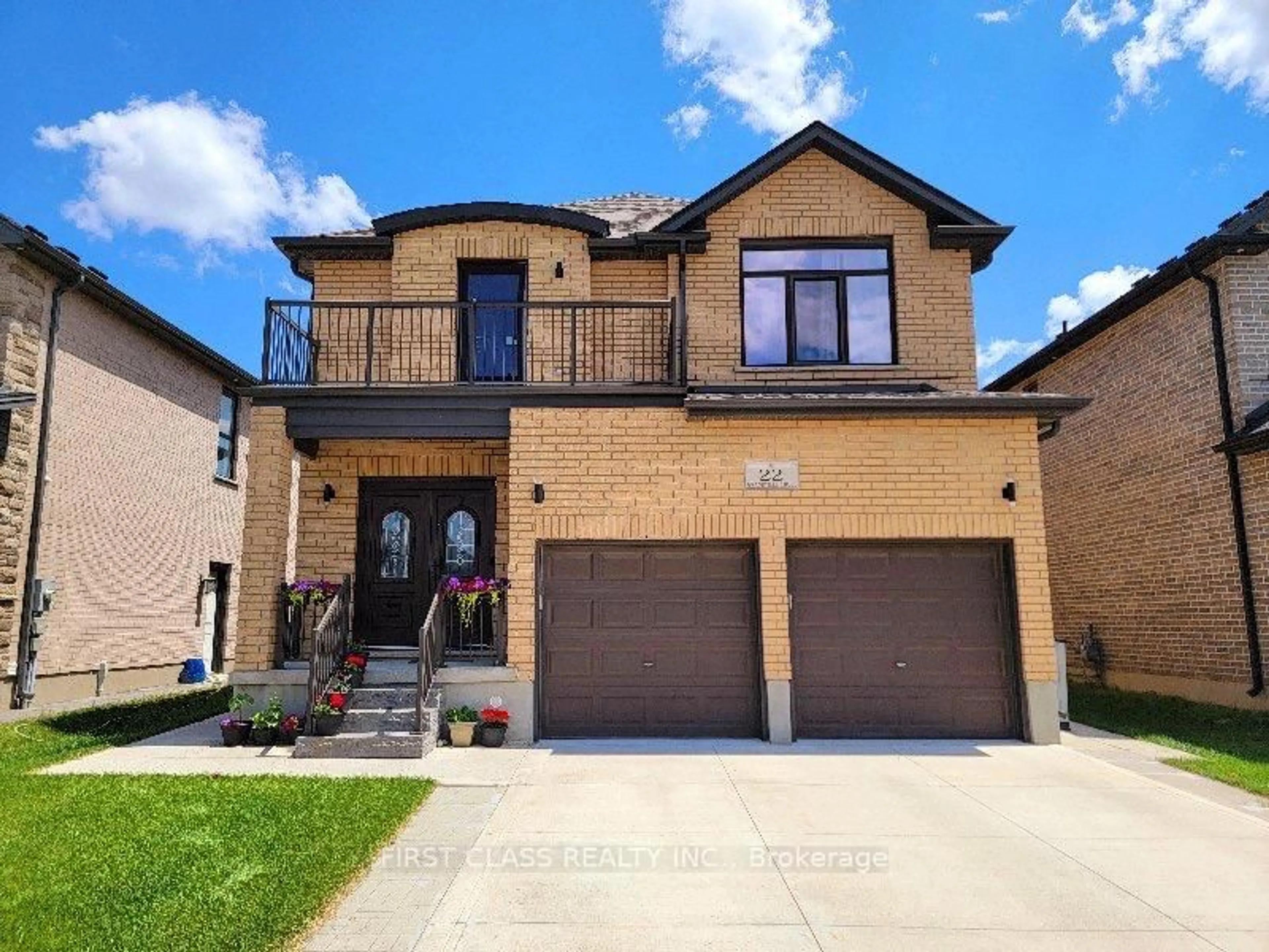 Home with brick exterior material, street for 22 Grandville Circ, Brant Ontario N3L 0E9
