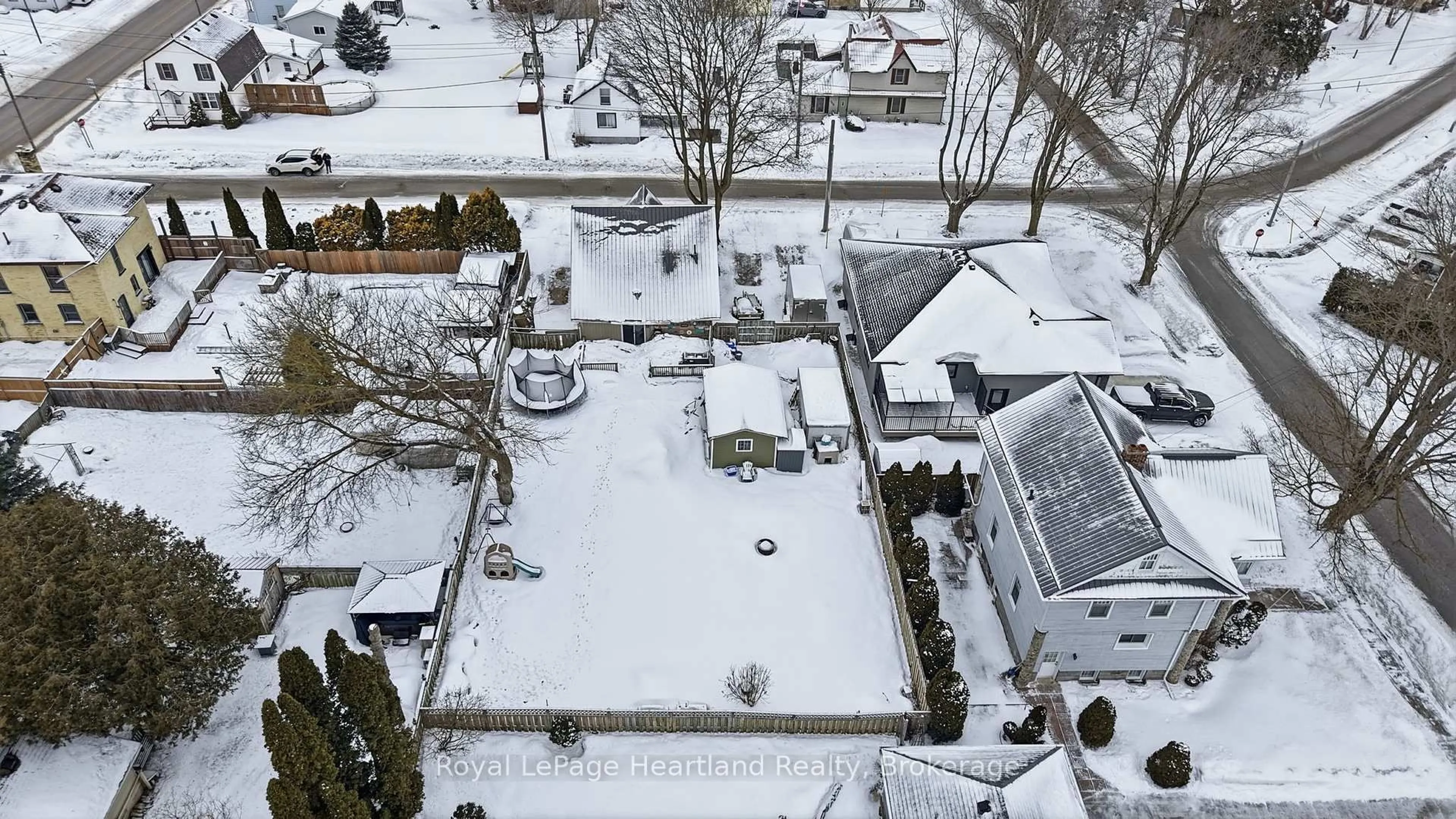 A pic from outside/outdoor area/front of a property/back of a property/a pic from drone, street for 350 Lowe St, Minto Ontario N0G 2P0