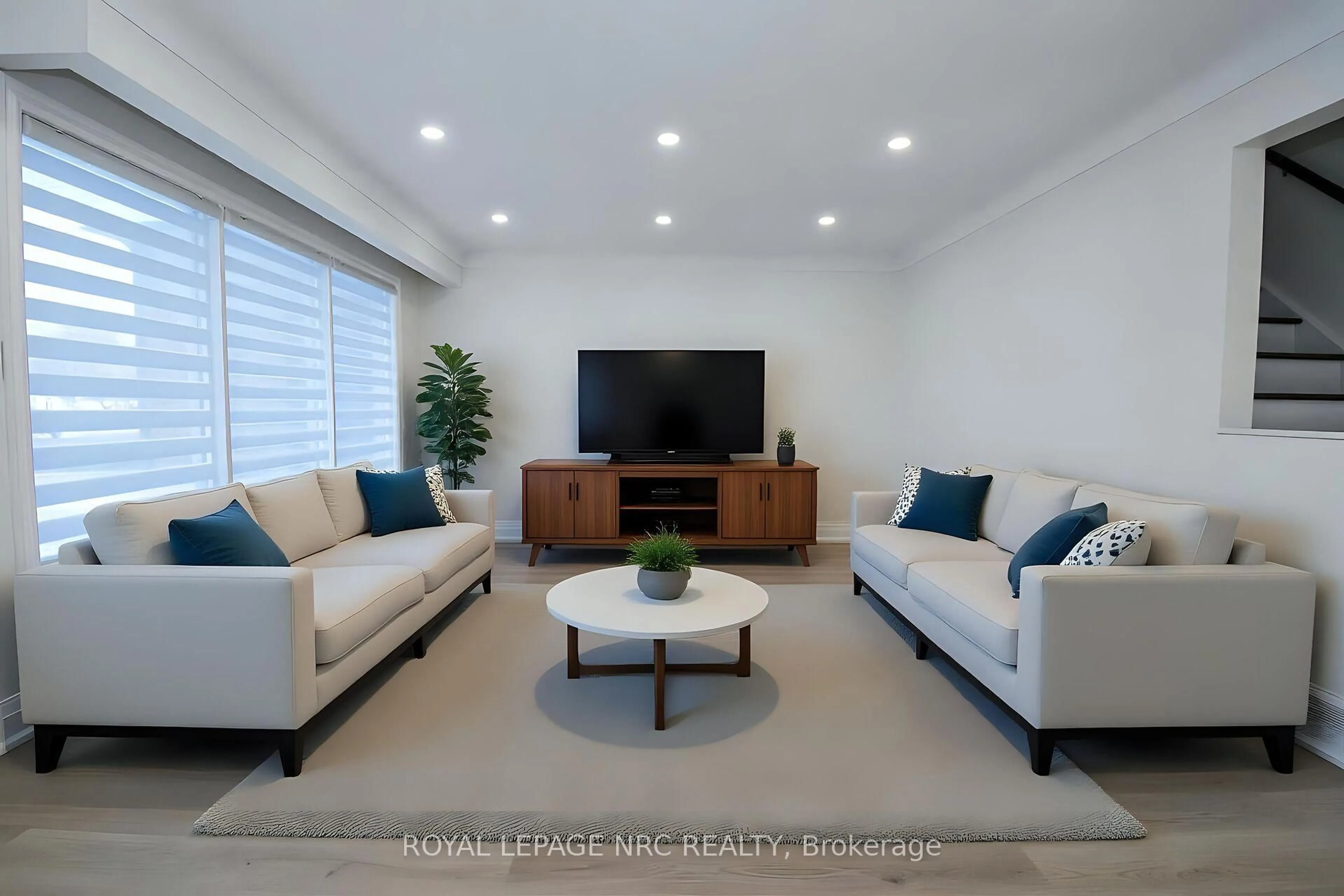 Living room with furniture, unknown for 256 Scott St, St. Catharines Ontario L2N 1H8