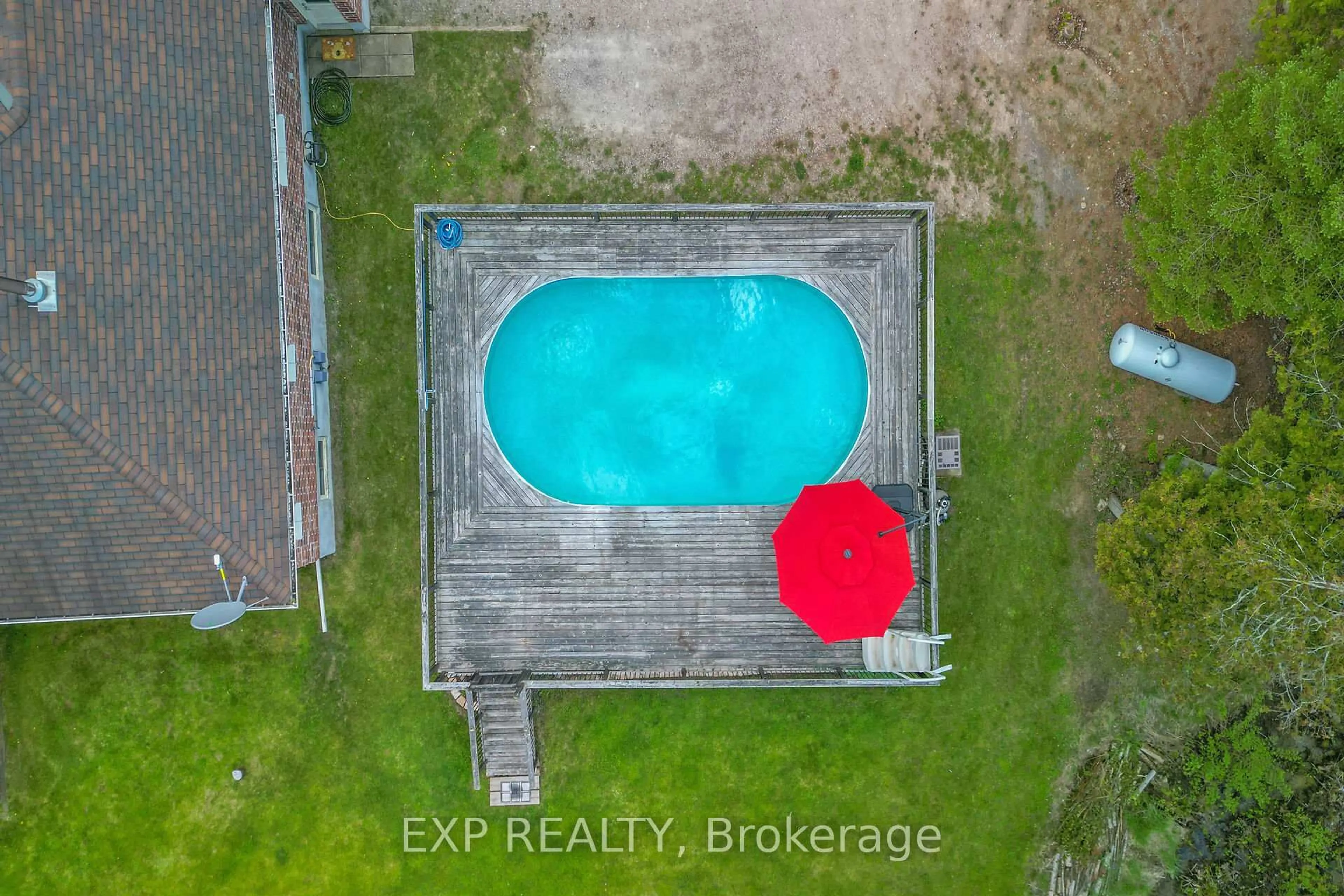 A pic from outside/outdoor area/front of a property/back of a property/a pic from drone, building for 2186 Clyde Lake Rd, Lanark Ontario K0G 1K0