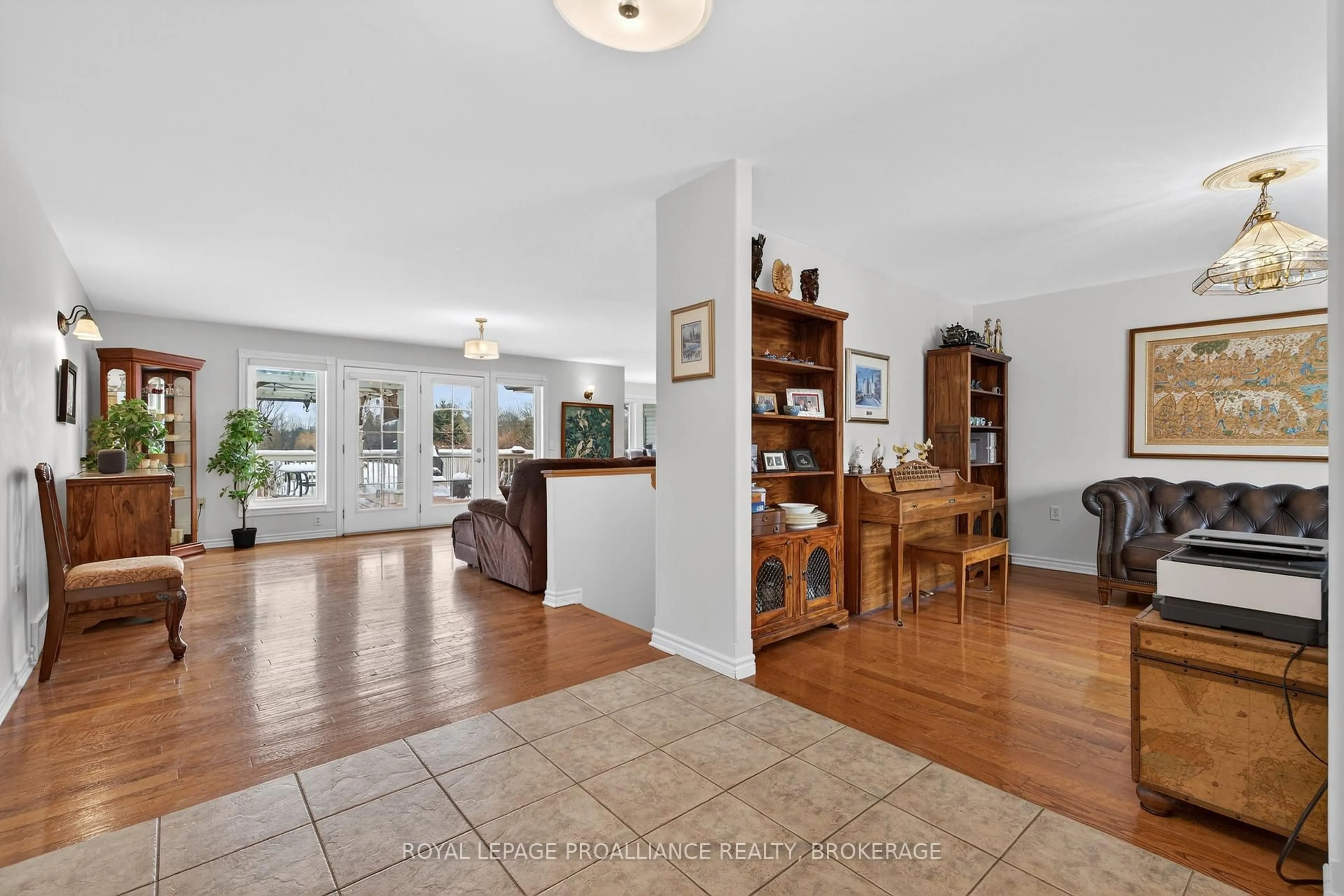 Unknown for 1360 Perradice Dr, Kingston Ontario K7L 5H6