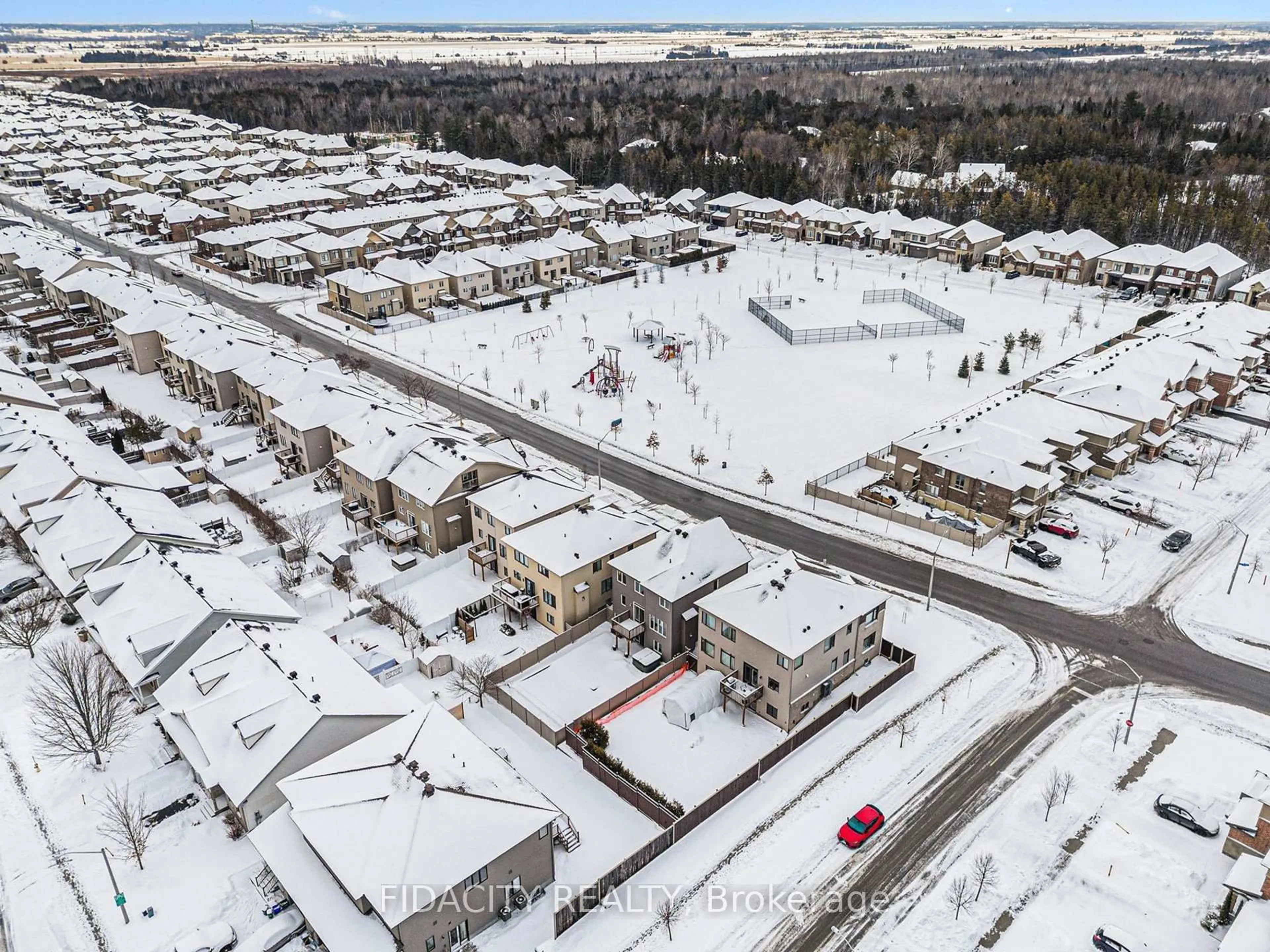 A pic from outside/outdoor area/front of a property/back of a property/a pic from drone, street for 547 Parade Dr, Ottawa Ontario K2S 0X8