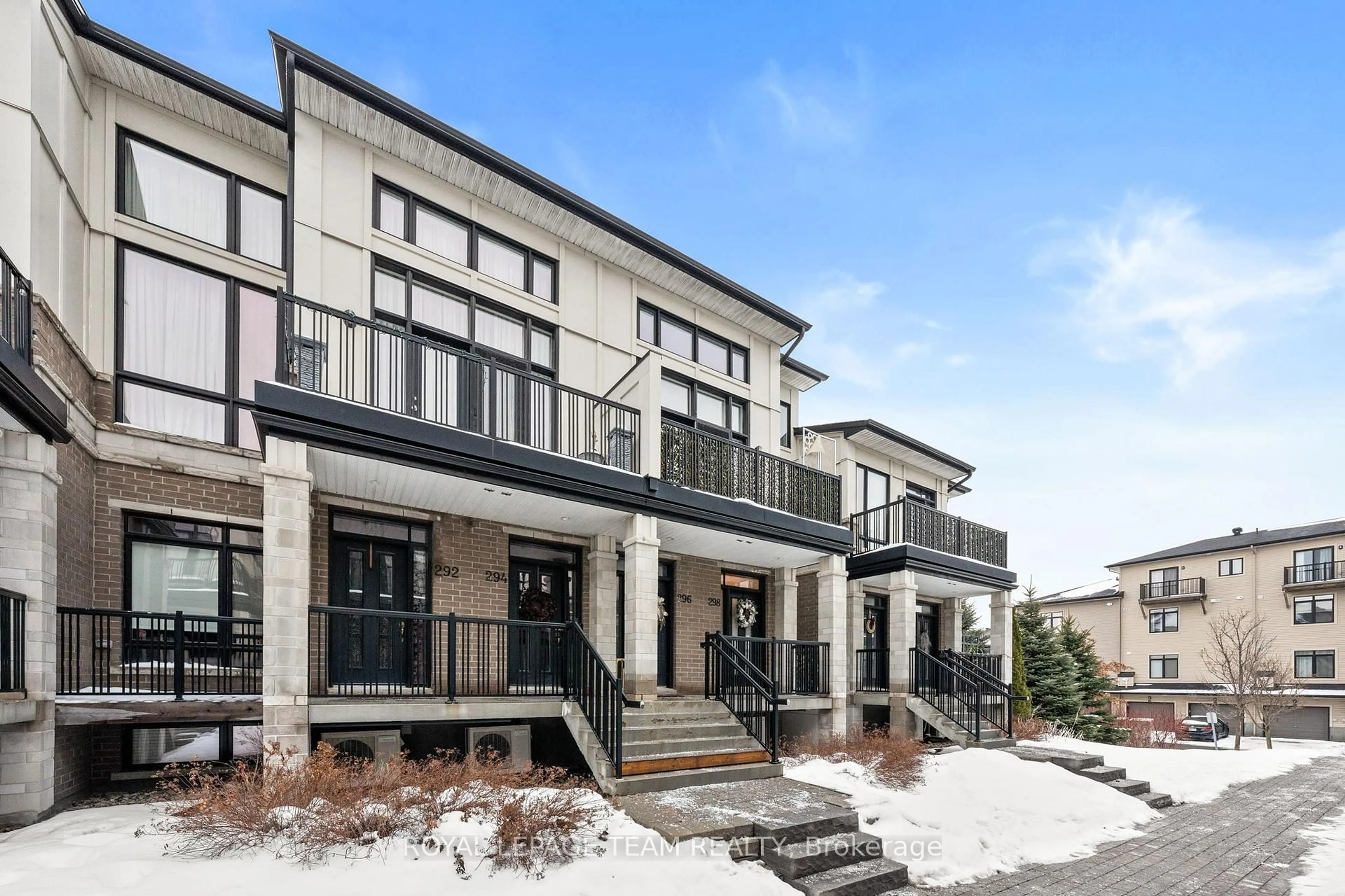 Unknown for 298 Pembina Private, Ottawa Ontario K4M 0G7